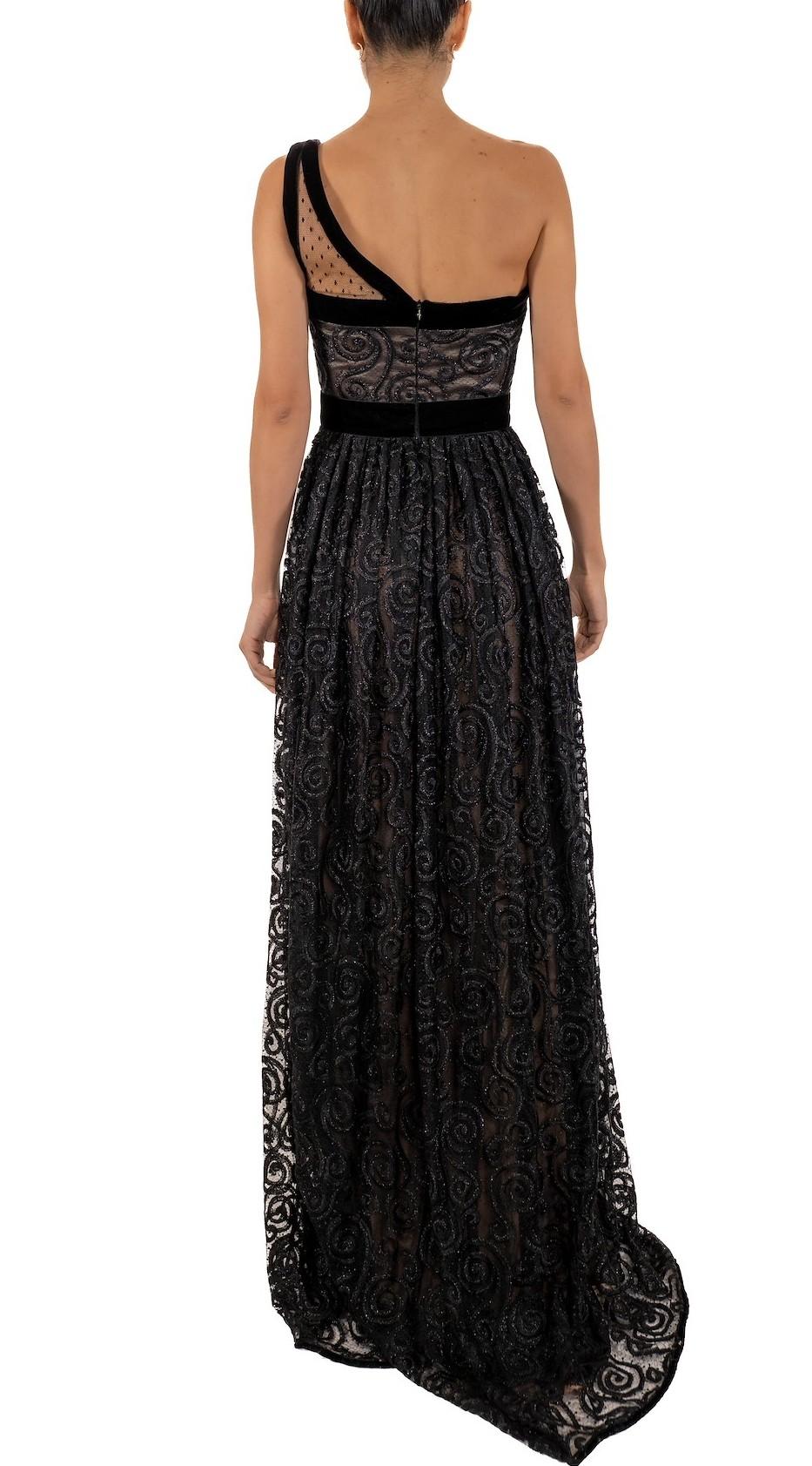 1990S Robe de bal asymétrique en dentelle de nylon brodée noir métallisé Pour femmes en vente