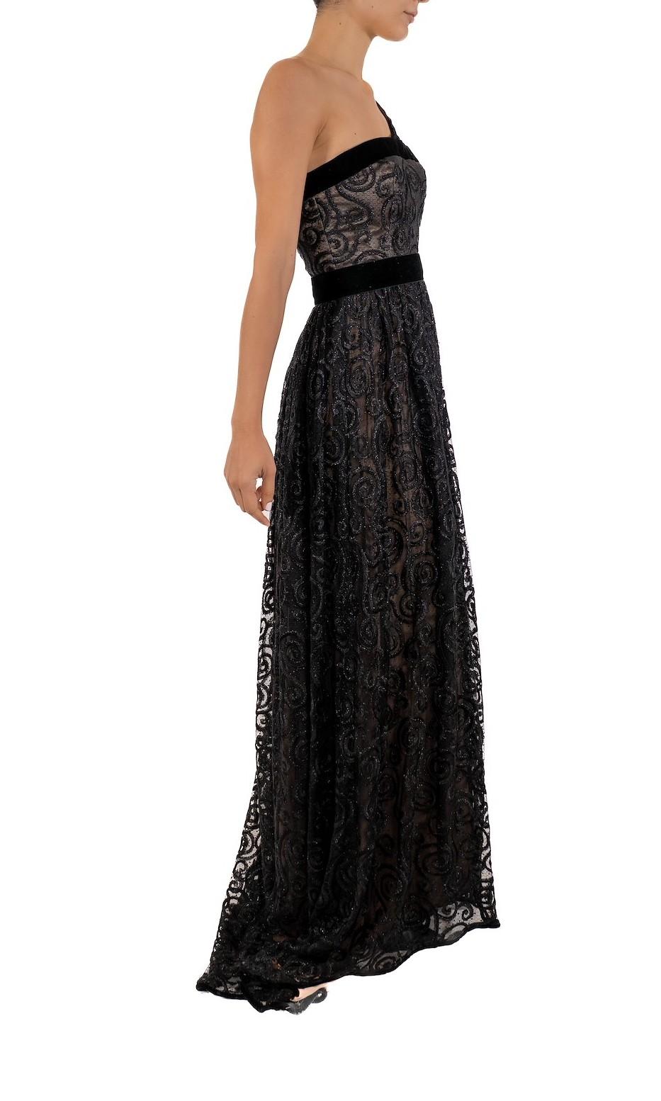 1990S Robe de bal asymétrique en dentelle de nylon brodée noir métallisé en vente 1
