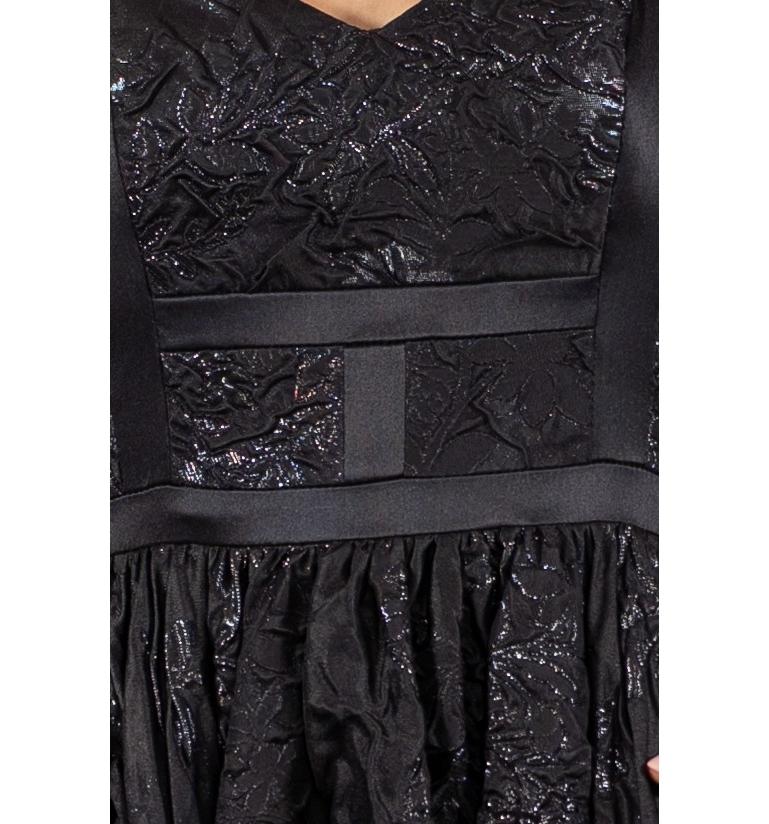 1990S Black Silk Blend Matelassé Full Skirted Ball Gown Lined In Hot Pink With For Sale 6