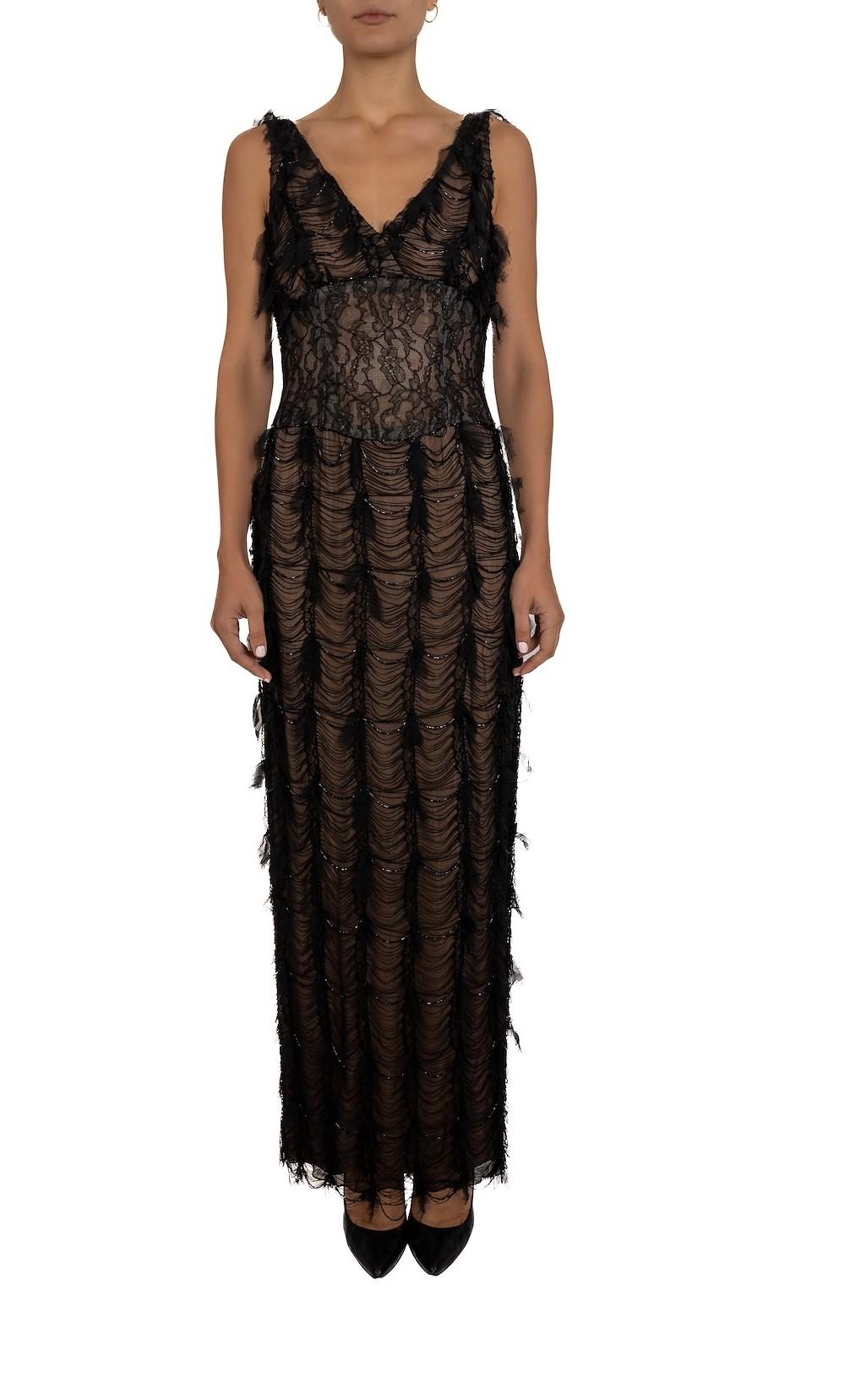Noir 1990S Robe en charmeuse de soie noire et dentelle Chantilly française en vente