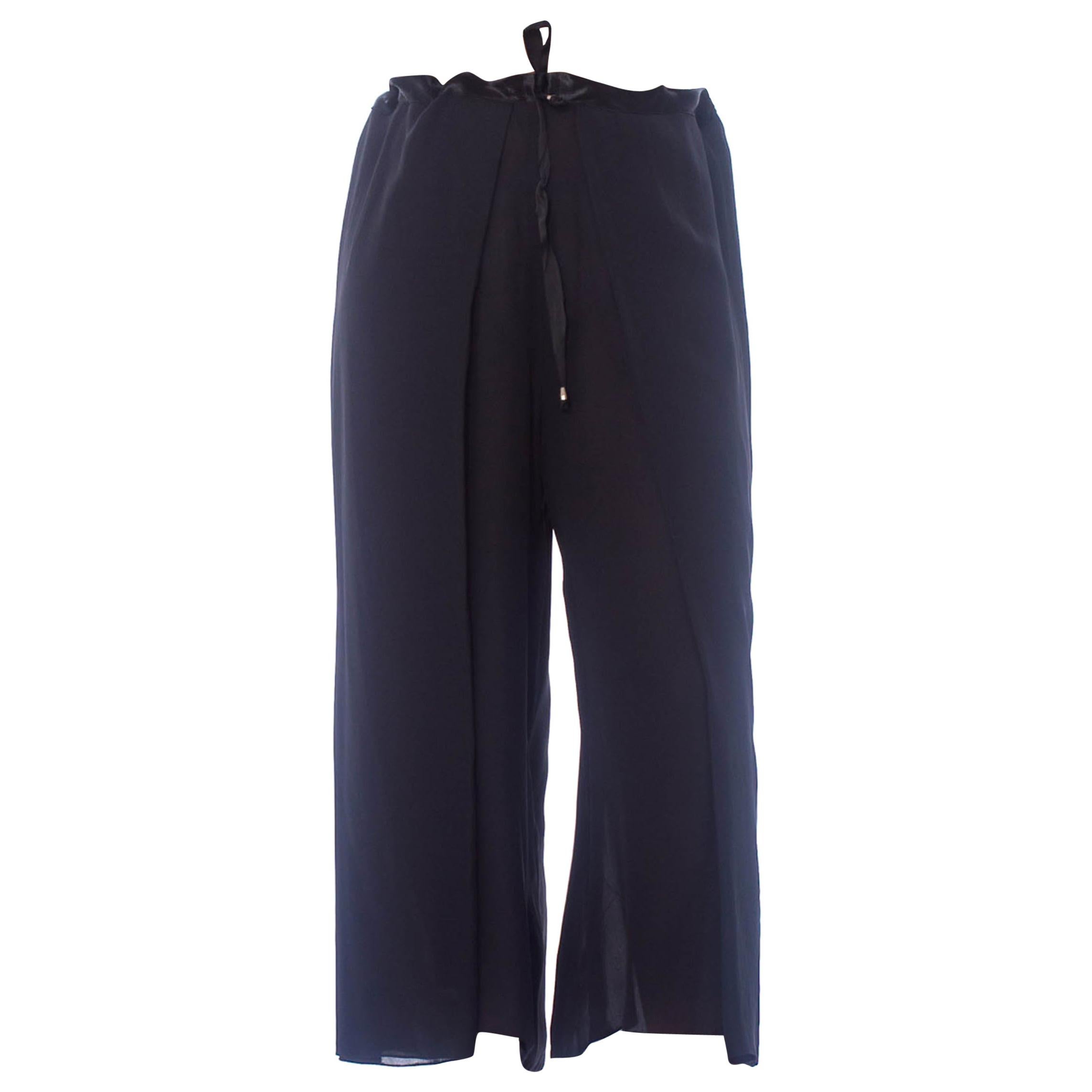 Pantalon portefeuille ajustable en mousseline de soie noire 1990S en vente