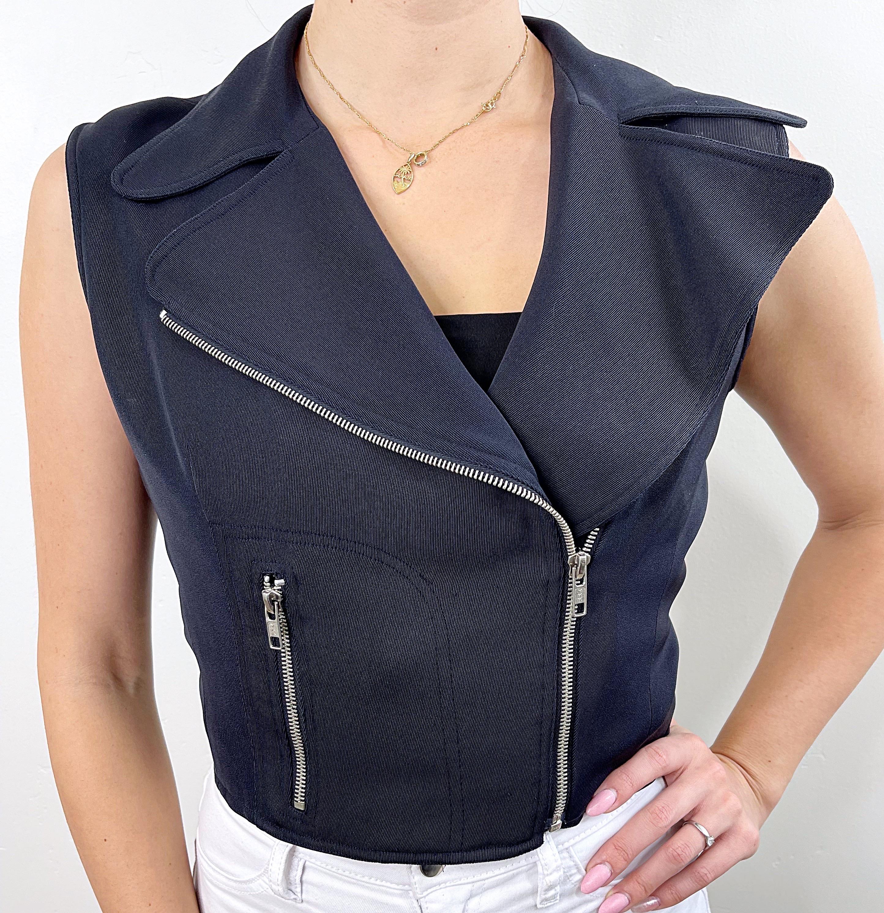 1990s Black Silver Zipper Size 6 / 8 Vintage 90s Sleeveless Moto Biker Vest For Sale 8
