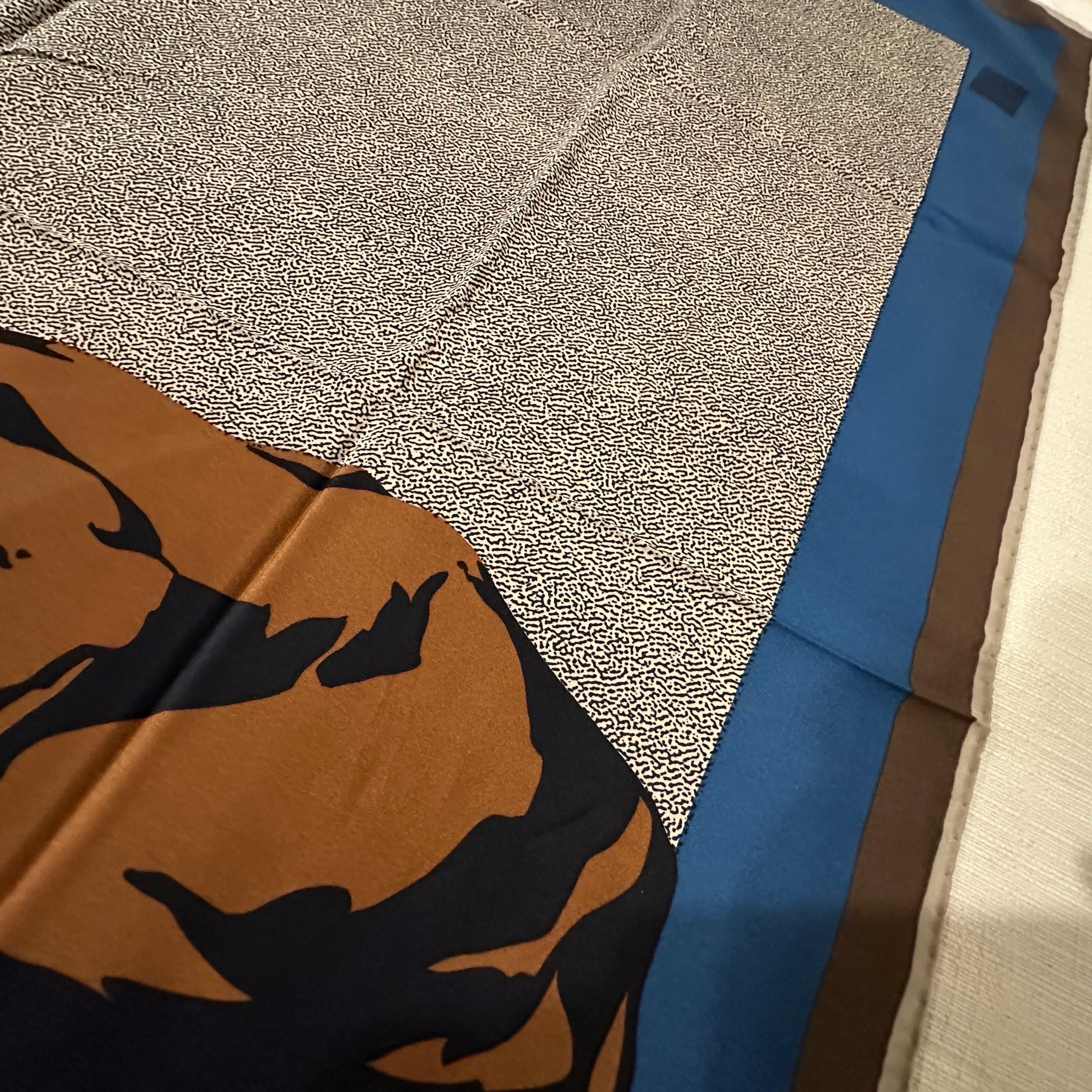 1990s Blue and Brown Silk Panther Scarf By Mariuccia Mandelli for Krizia In Excellent Condition For Sale In Aci Castello, IT