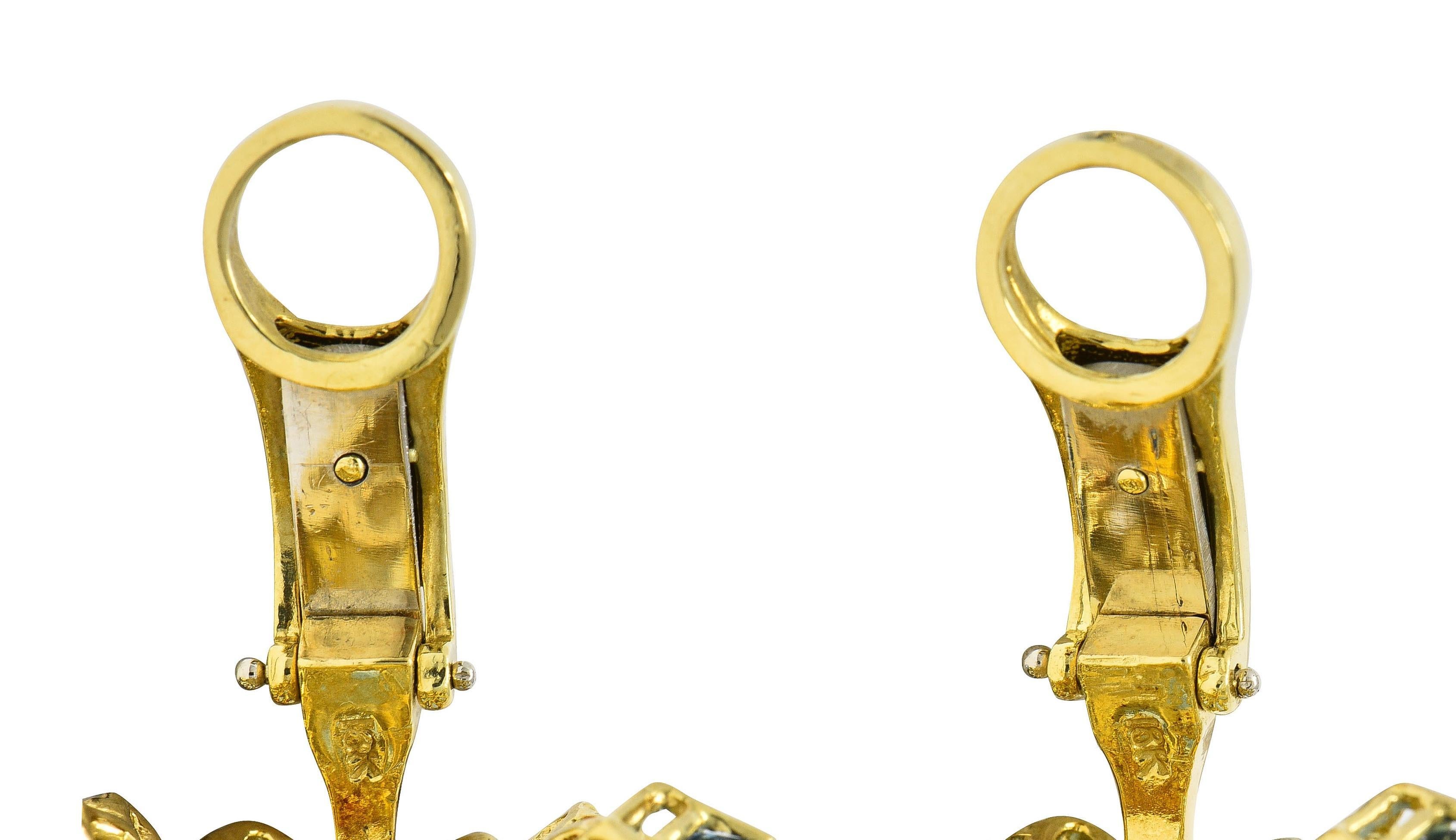 1990er Jahre Blauer Topas 18 Karat Gelbgold Vintage Füllhorn Ohr-Clip-Ohrringe für Damen oder Herren im Angebot
