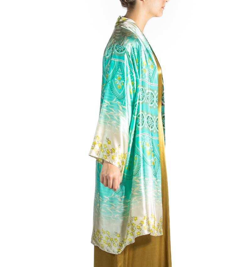 1990S Blue & White Silk Robe In Excellent Condition For Sale In New York, NY