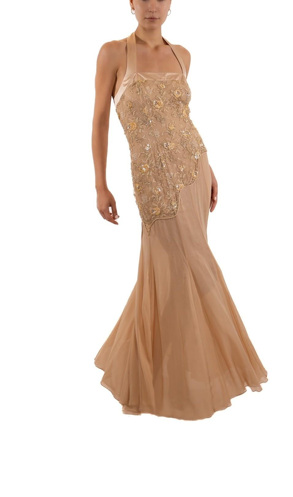1990S Blush Pink Silk Chiffon & Metallic Beaded Chantilly Lace Halter Neck Gown For Sale 3