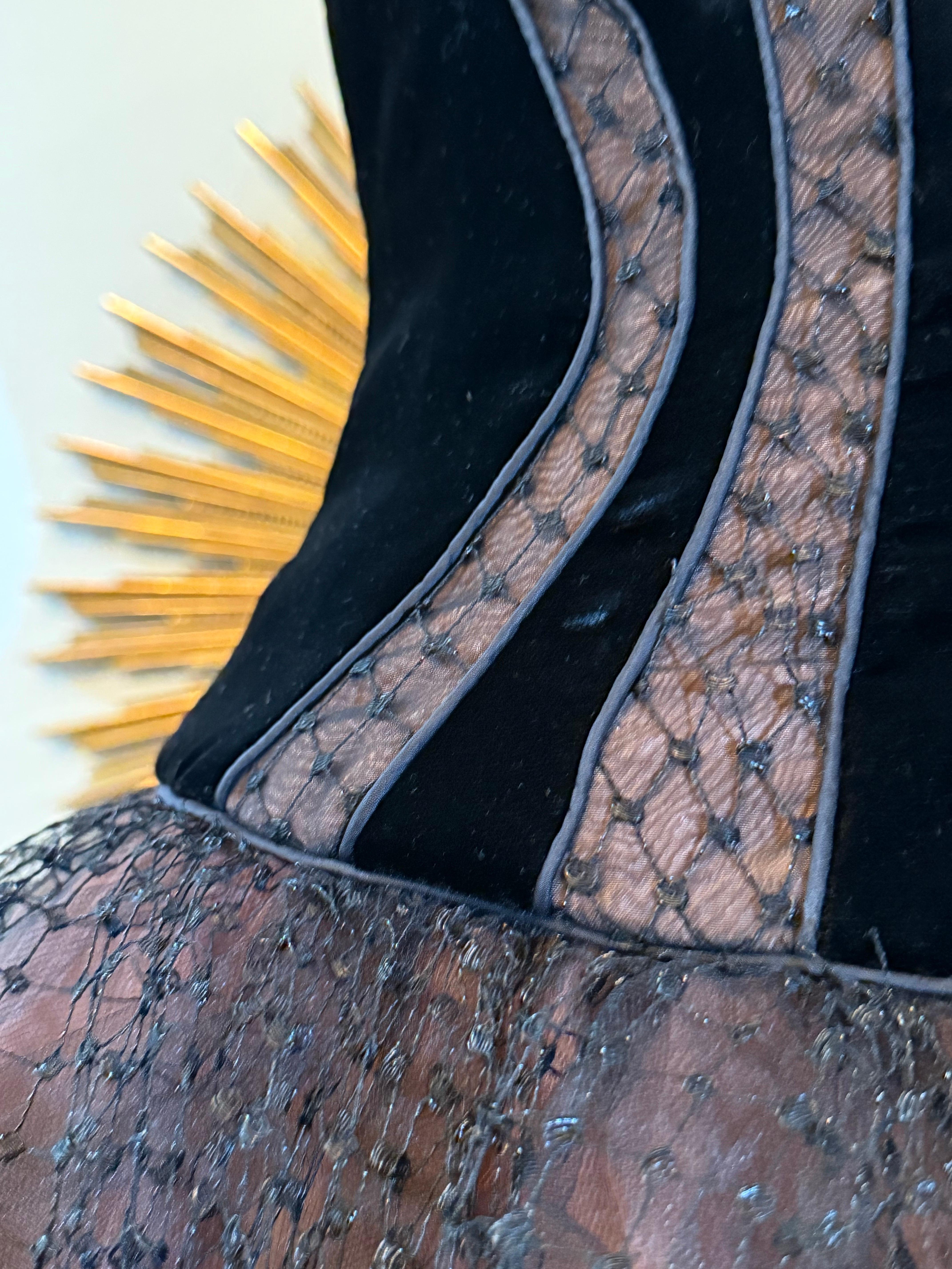 1990 Bob Mackie Ballet-Inspired Tulle and Velvet Corset Dress w Full Tutu Skirt (Robe corset en tulle et velours inspirée du ballet) en vente 6