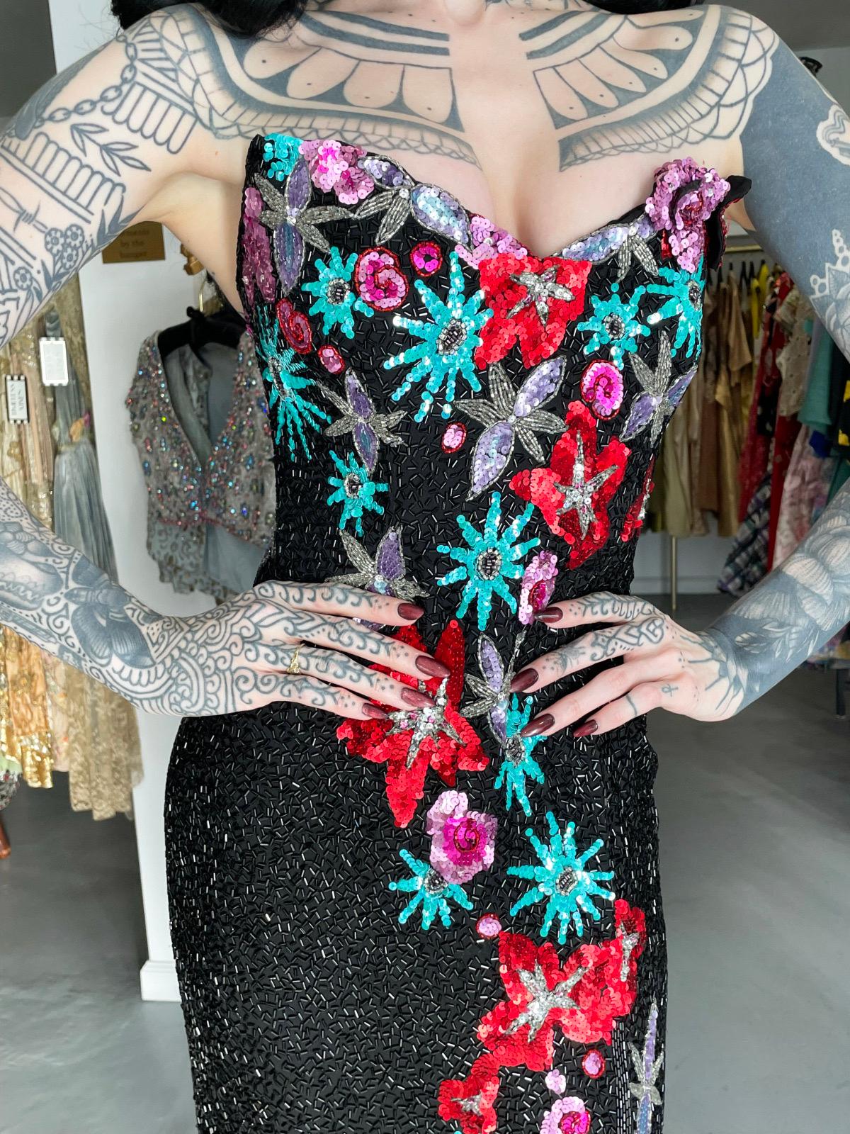 1990's Bob Mackie Fully Beaded Floral Motif Strapless Bustier High-Slit Gown In Good Condition For Sale In Beverly Hills, CA