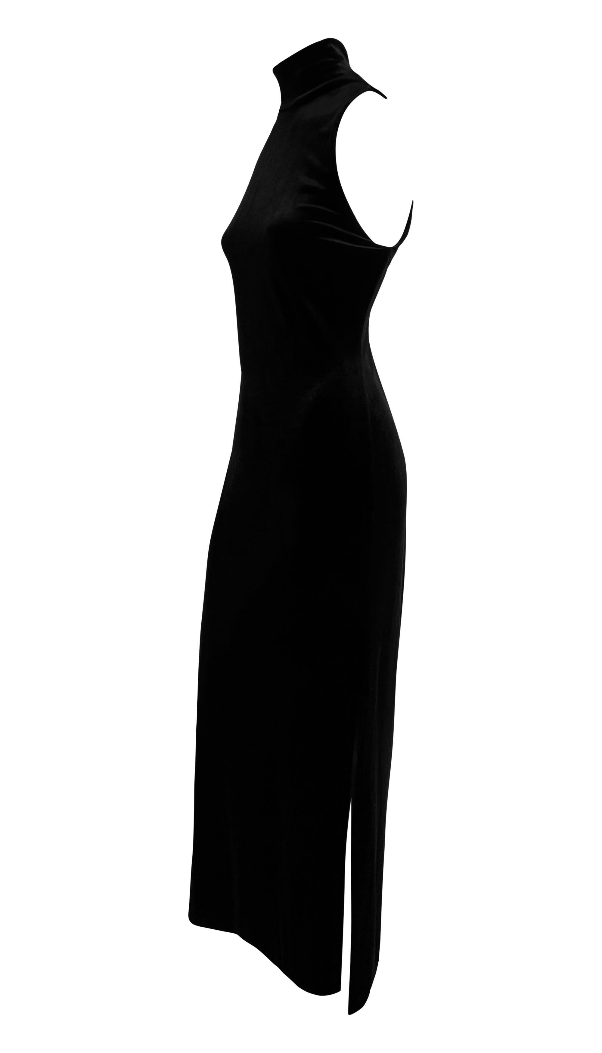 Bob Mackie anni '90, vestito senza maniche in velluto nero con rifiniture in piume di struzzo. in vendita 4