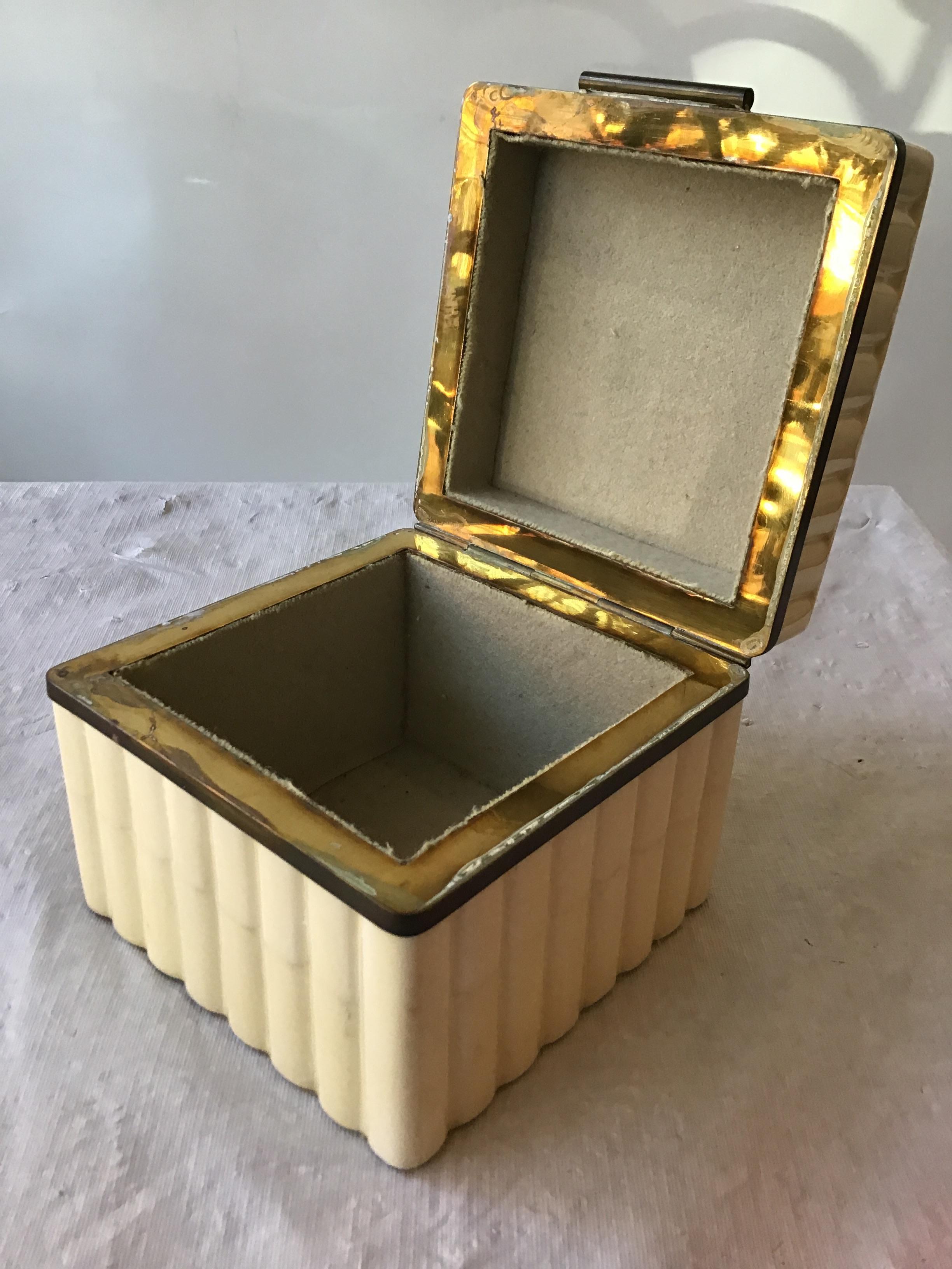 1990s Bone Box In Good Condition In Tarrytown, NY