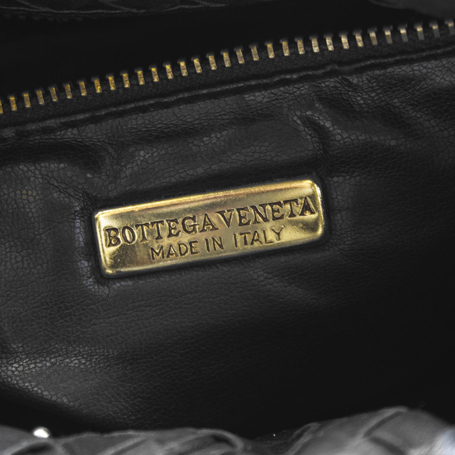 1990s Bottega Veneta Black Intrecciato Leather Drawstring Bag  In Good Condition In Toronto, Ontario