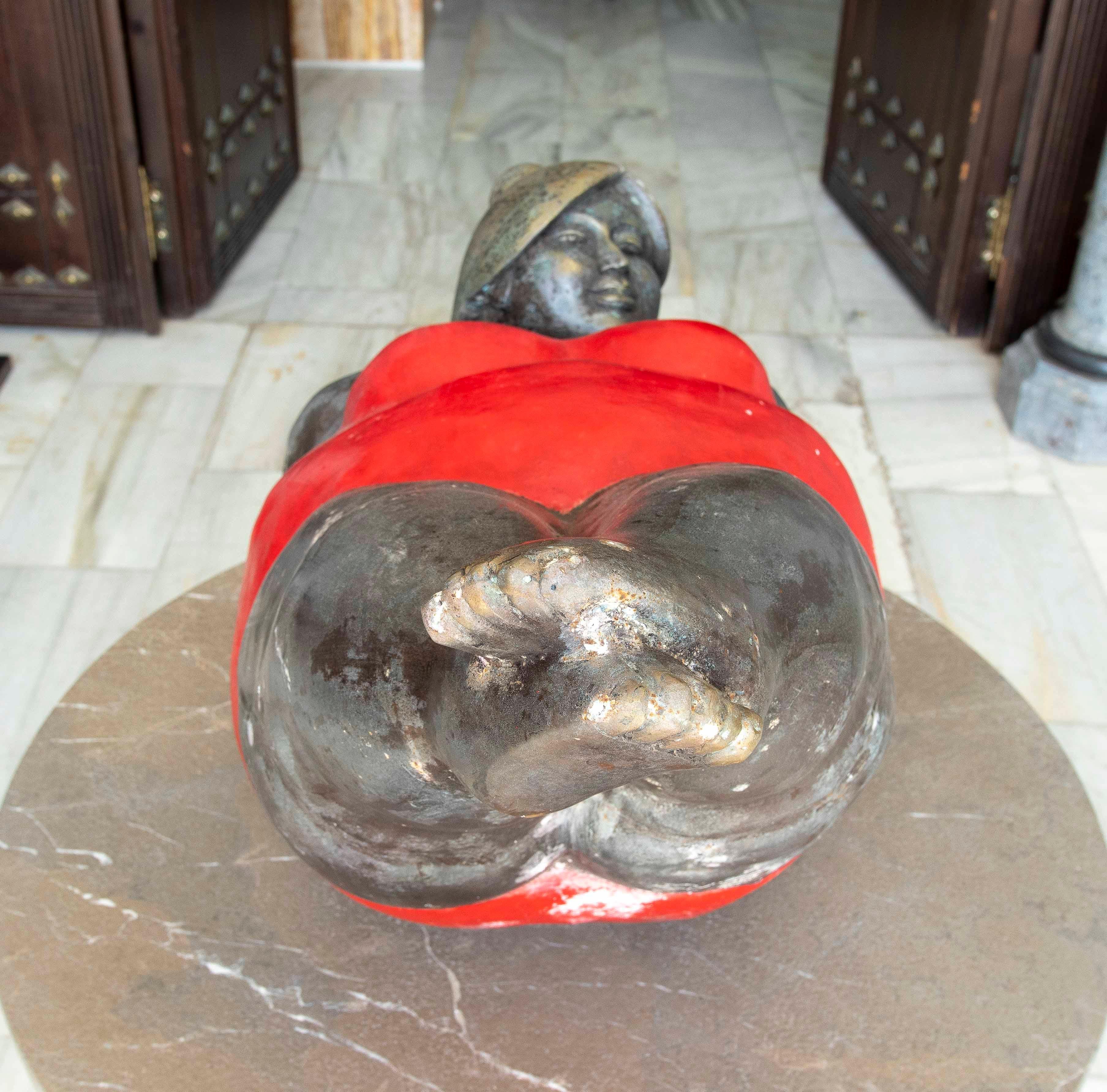 Escultura de bronce de los años 90 de una mujer en bañador rojo - Estilo contemporáneo en Bueno estado para la venta en Marbella, ES