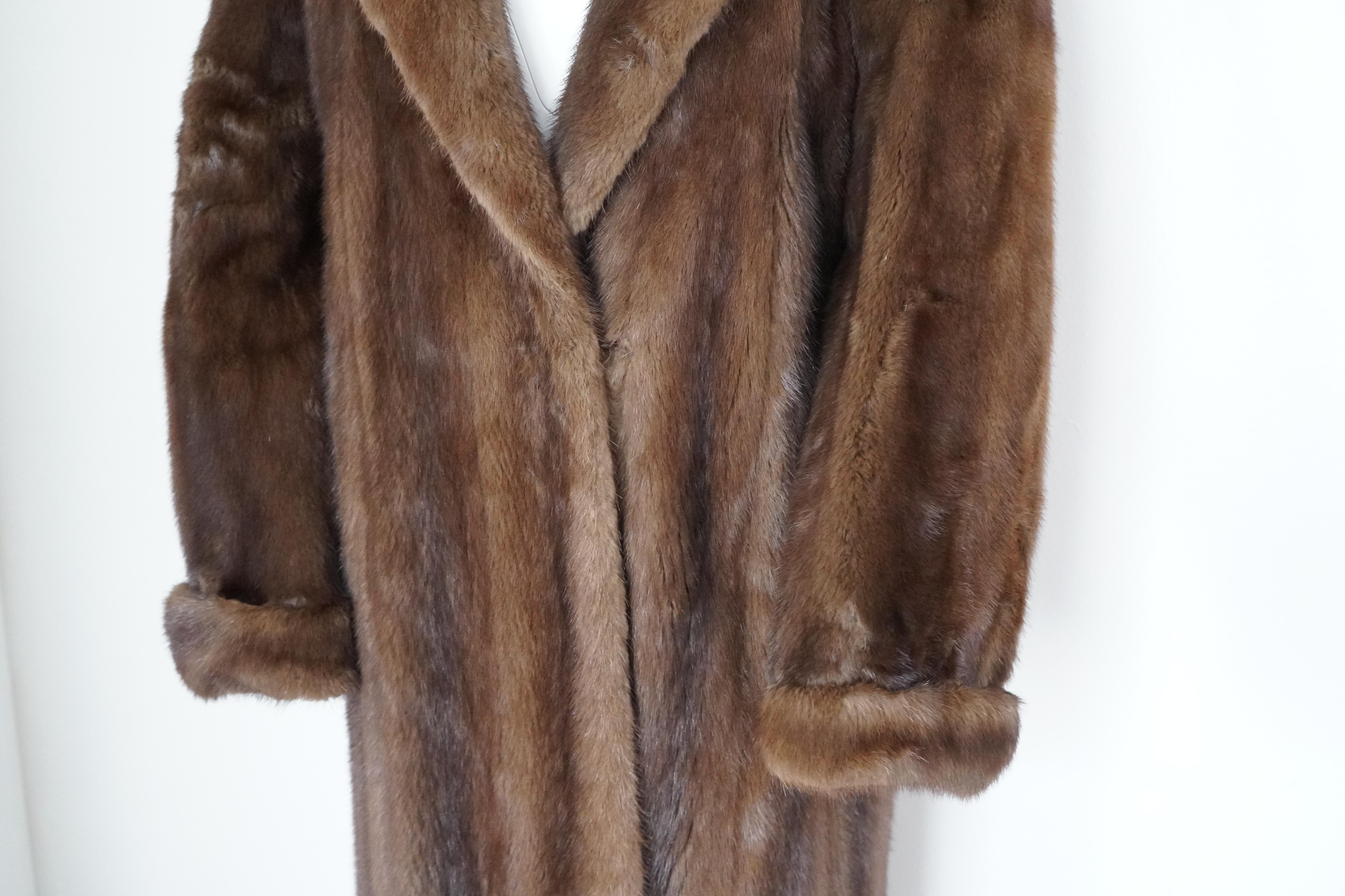 1990s Brothers II Style by Dimitrios NY Brown Genuine Mink Long Fur Coat In Good Condition For Sale In Beverly Hills, CA