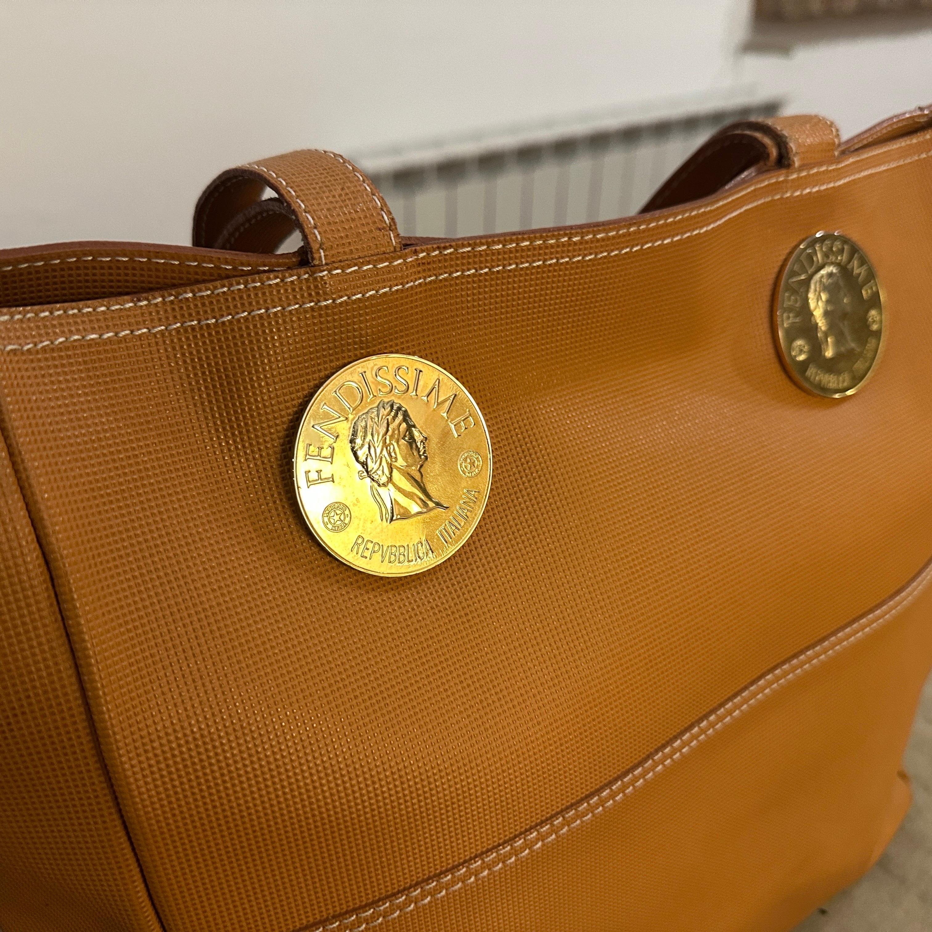 1990s Brown Leather and Fabric Tote Bag by Fendissime In Excellent Condition For Sale In Aci Castello, IT