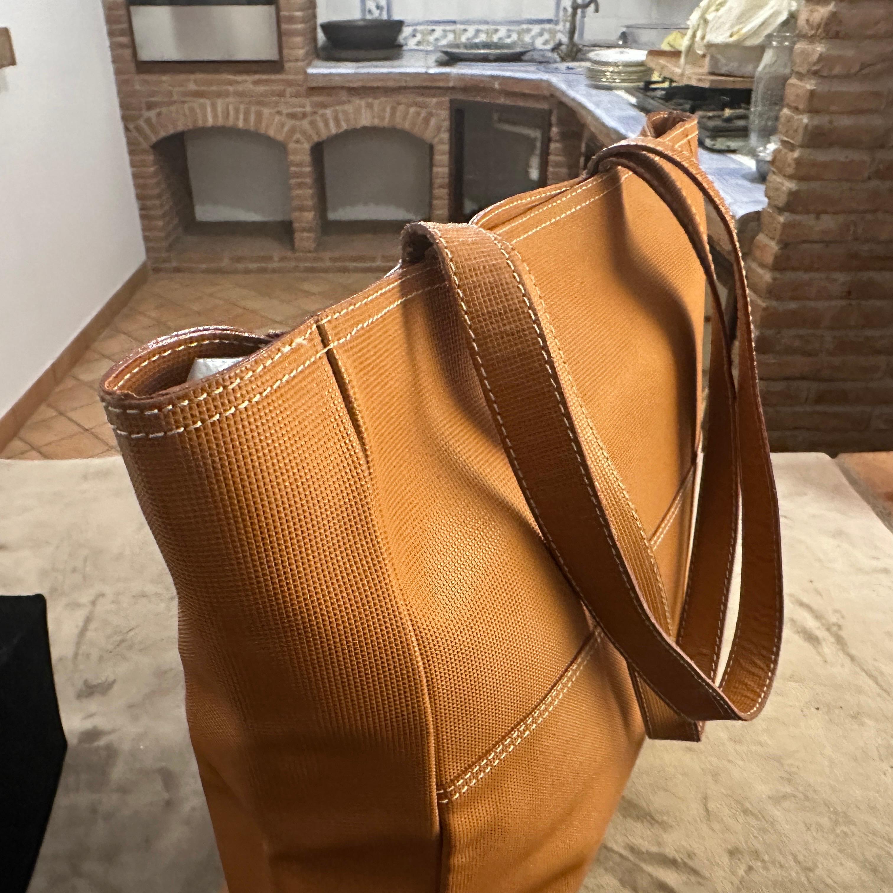 1990s Brown Leather and Fabric Tote Bag by Fendissime For Sale 5