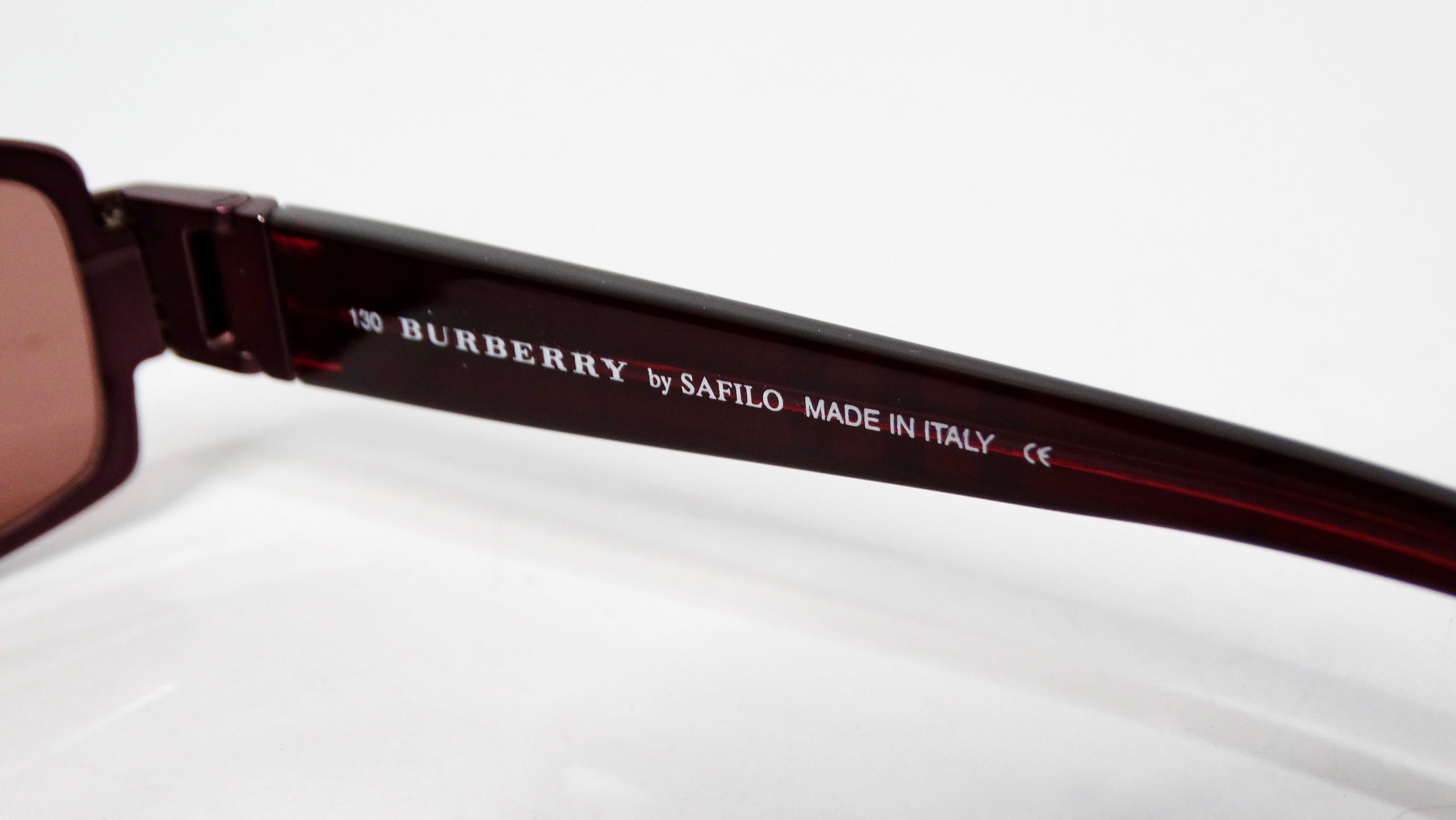 Occhiali da sole Burberry anni '90 a quadri viola con montatura rettangolare colorata in vendita 1