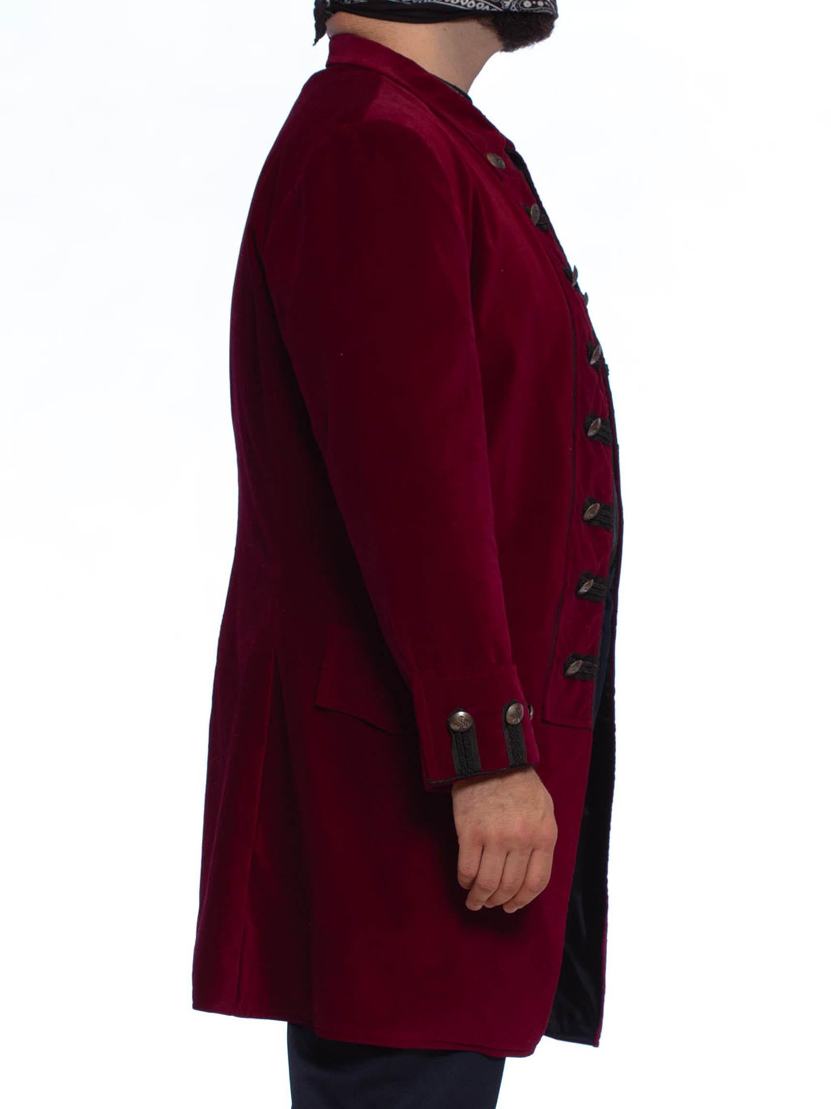 Nero Cappotto da uomo del 18° secolo in velluto di cotone bordeaux 1990S con reggiseno nero