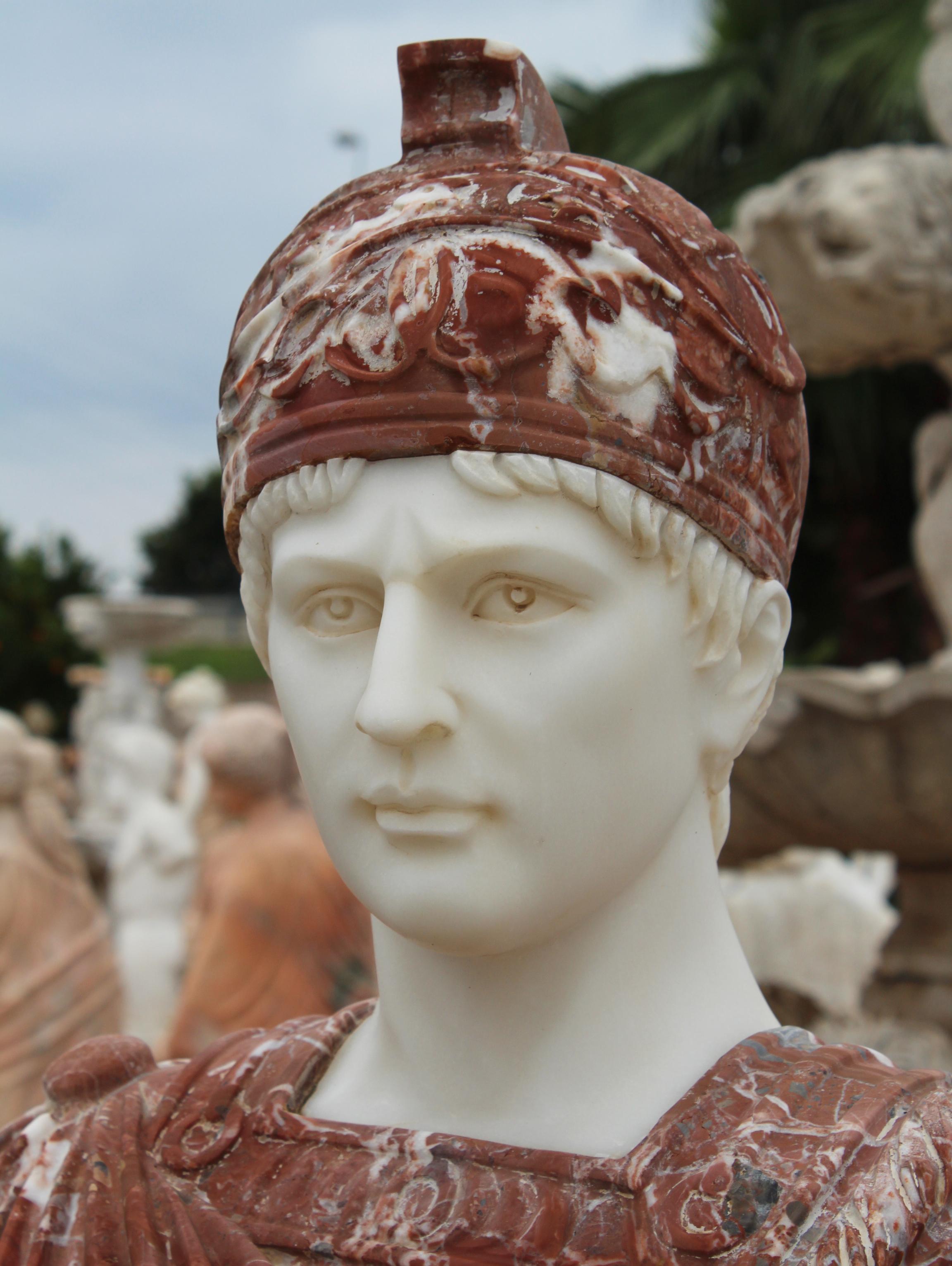 1990s Bust of Roman Hand Carved in Carrara White and Alicante Red Marble In Good Condition For Sale In Marbella, ES