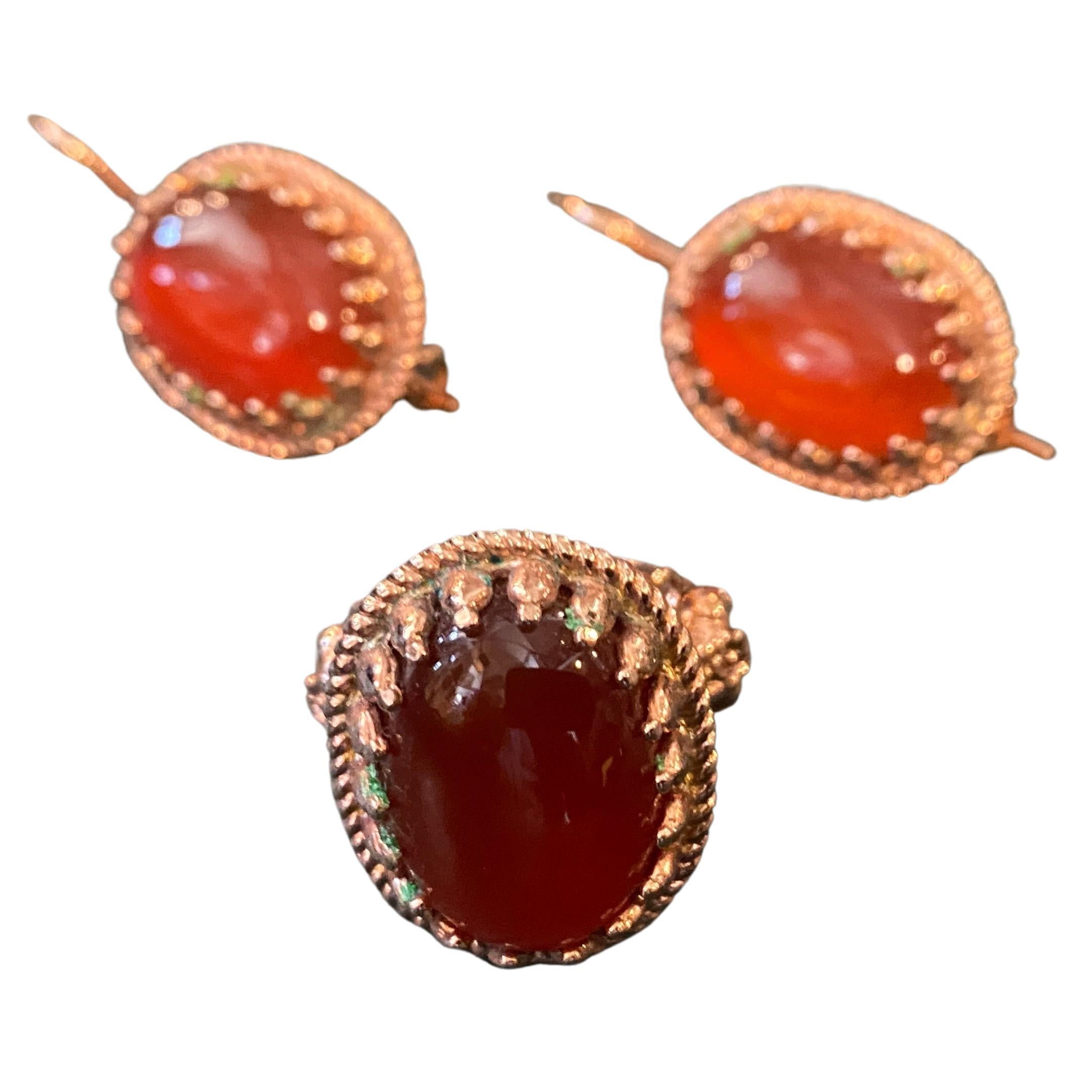 Retro 1990s Carnelian Cabochon and Brass Italian Ring and Earrings by Anomis For Sale