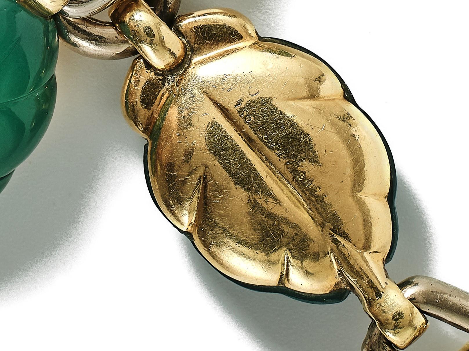Pulsera Cartier de los años 90 con hojas de crisoprasa talladas. en venta 5