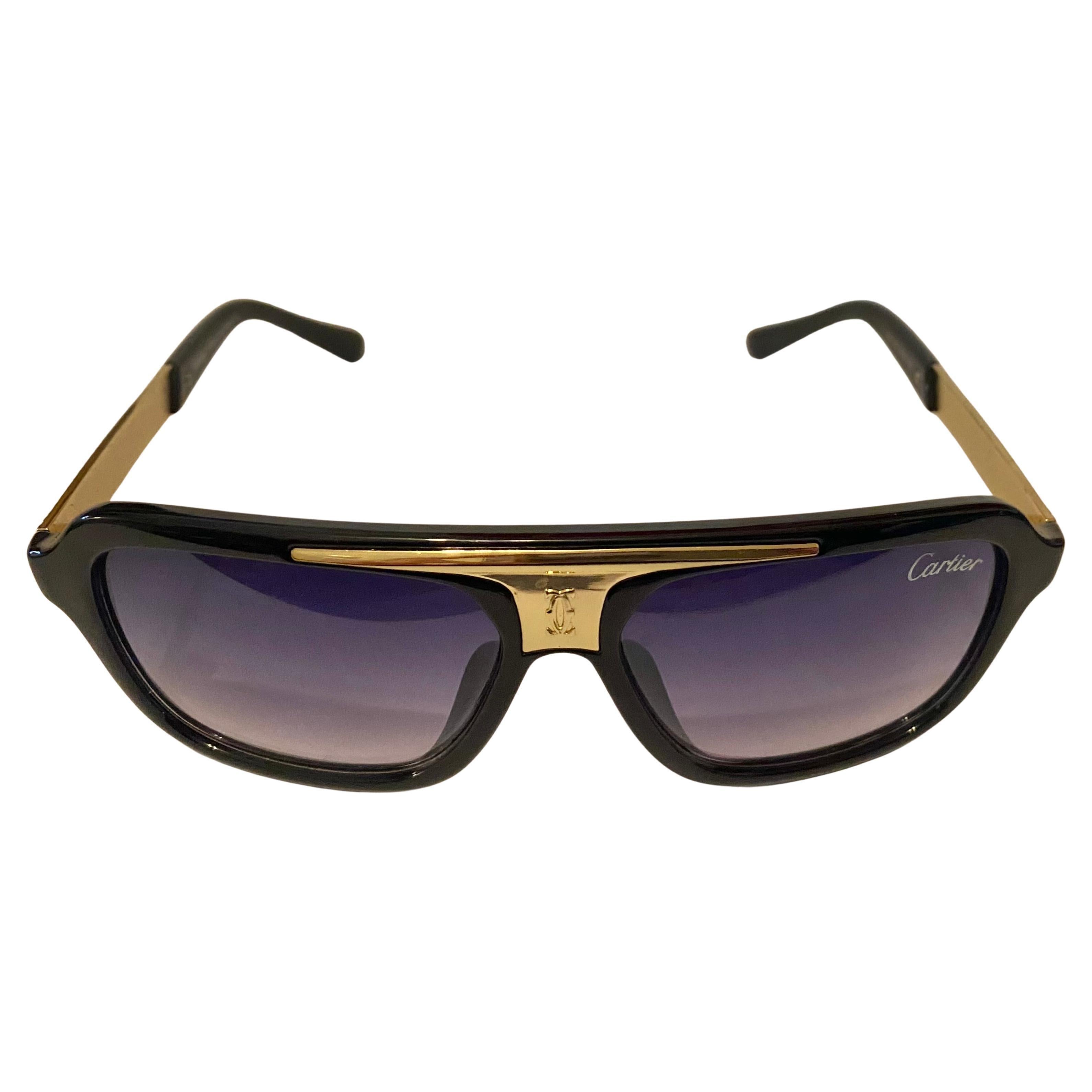 1990 Lunettes de soleil en résine noire plaquée or de Cartier Vendome en vente 2