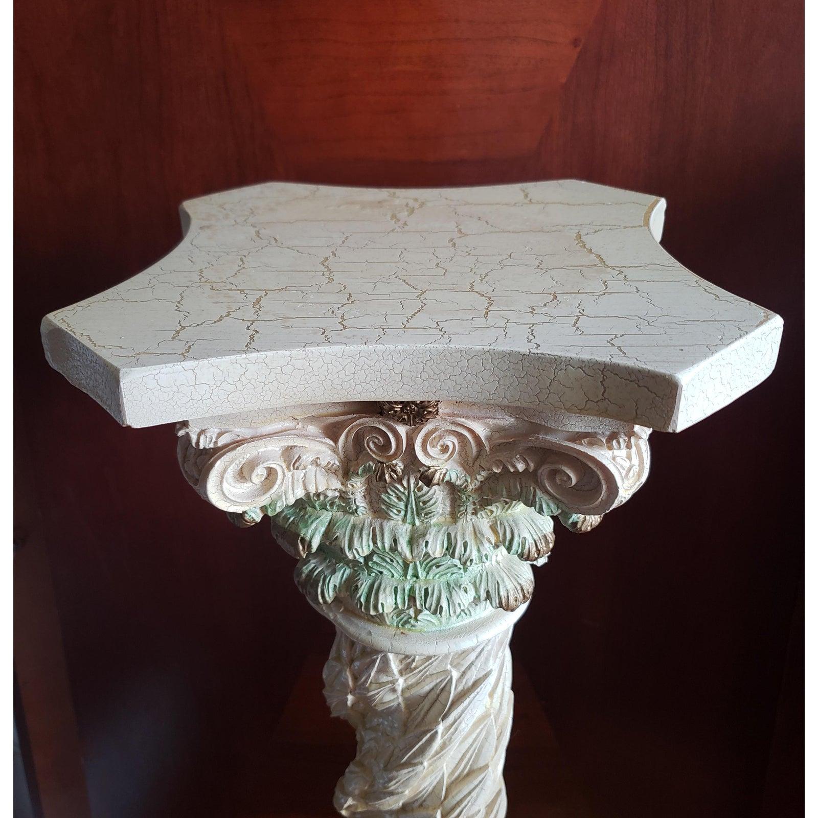 This exclusive roman / corinthian resin pedestal is designed to grace the luxurious rooms of an English manor and whispers pure elegance. The roman / corinthian style is embellished with an intricately carved top and acanthus leaves trunk cast in