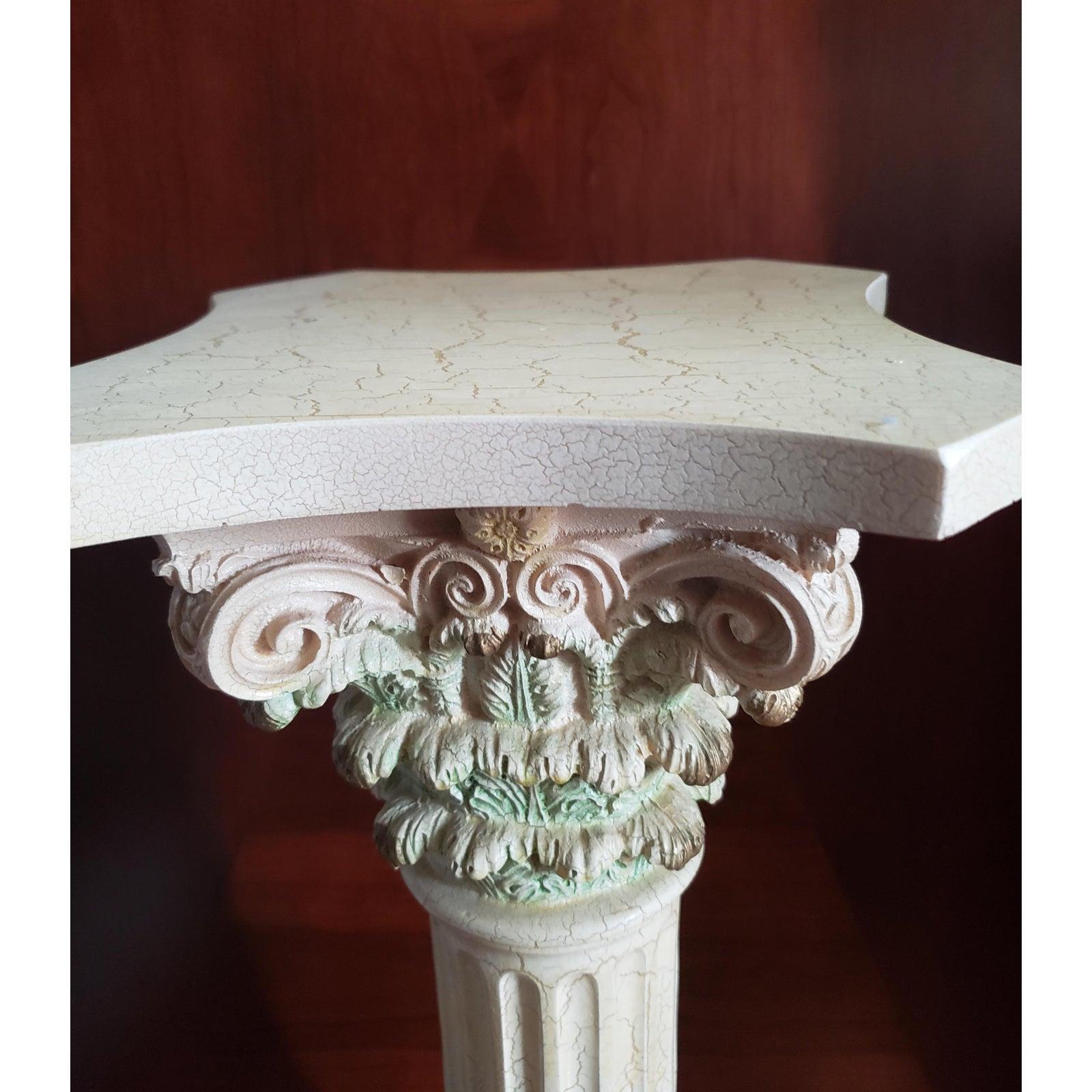 This exclusive roman / corinthian resin pedestal is designed to grace the luxurious rooms of an English manor and whispers pure elegance. The roman / corinthian style is embellished with an intricately carved top and acanthus leaves top part, cast