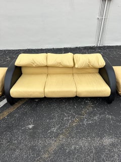Divano Cassini anni '90 in pelle nera e gialla