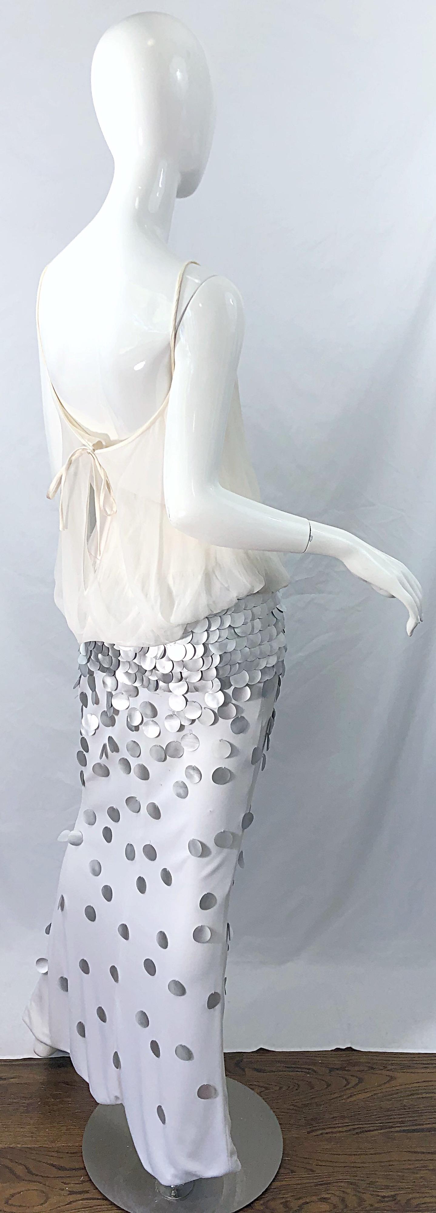 De las mujeres 1990s CD Verde Marfil Gris Plata Seda Jersey Chiffon Beaded Paillettes 90s Gown en venta