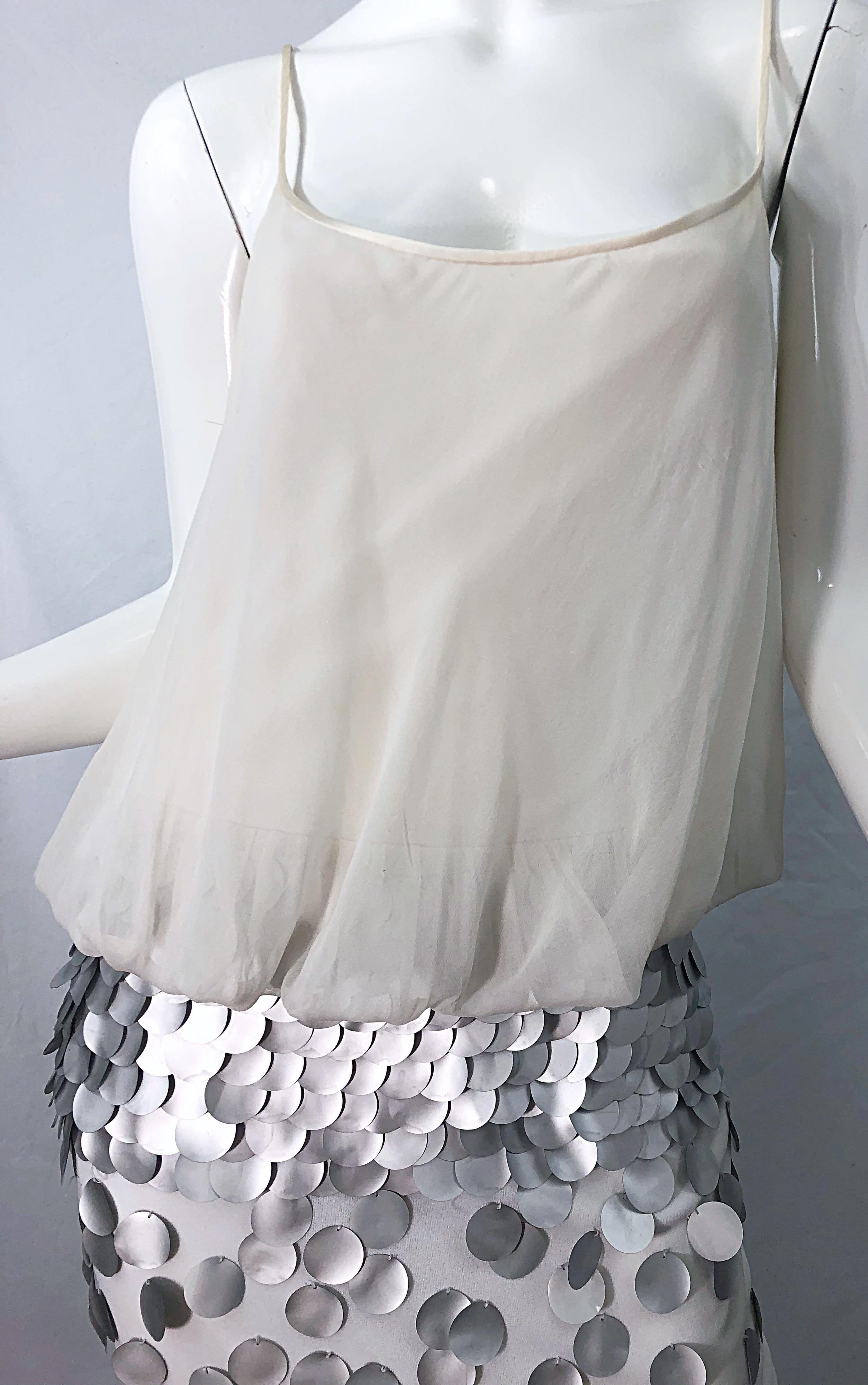 1990s CD Verde Marfil Gris Plata Seda Jersey Chiffon Beaded Paillettes 90s Gown en venta 2