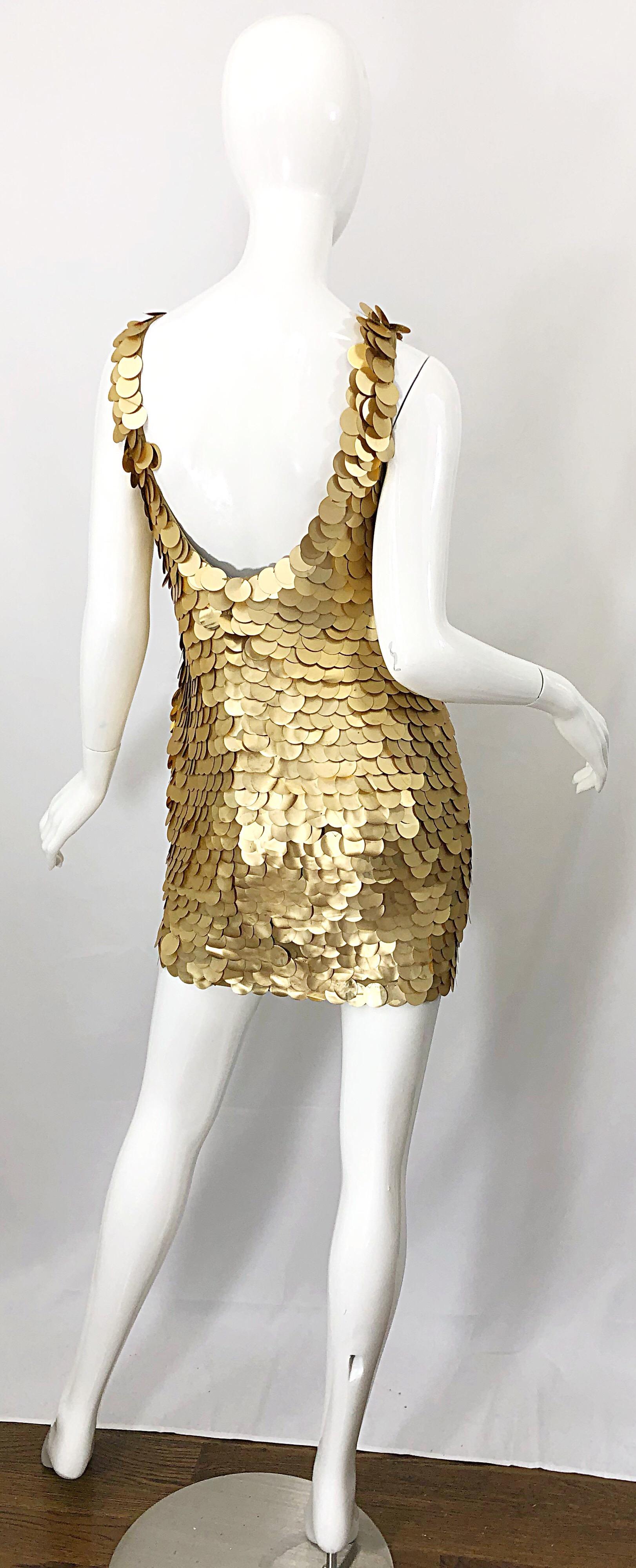 1990er CD GREENE für Bergdorf Goodman Goldfarbenes Pailletten-Bodycon-Kleid im Vintage-Stil mit Pailletten im Zustand „Hervorragend“ im Angebot in San Diego, CA
