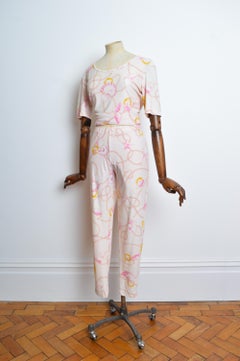 1990s CÉLINE Baroque Sea Shell Print Pastel Pink & Gold T-SHIRT & Leggings set