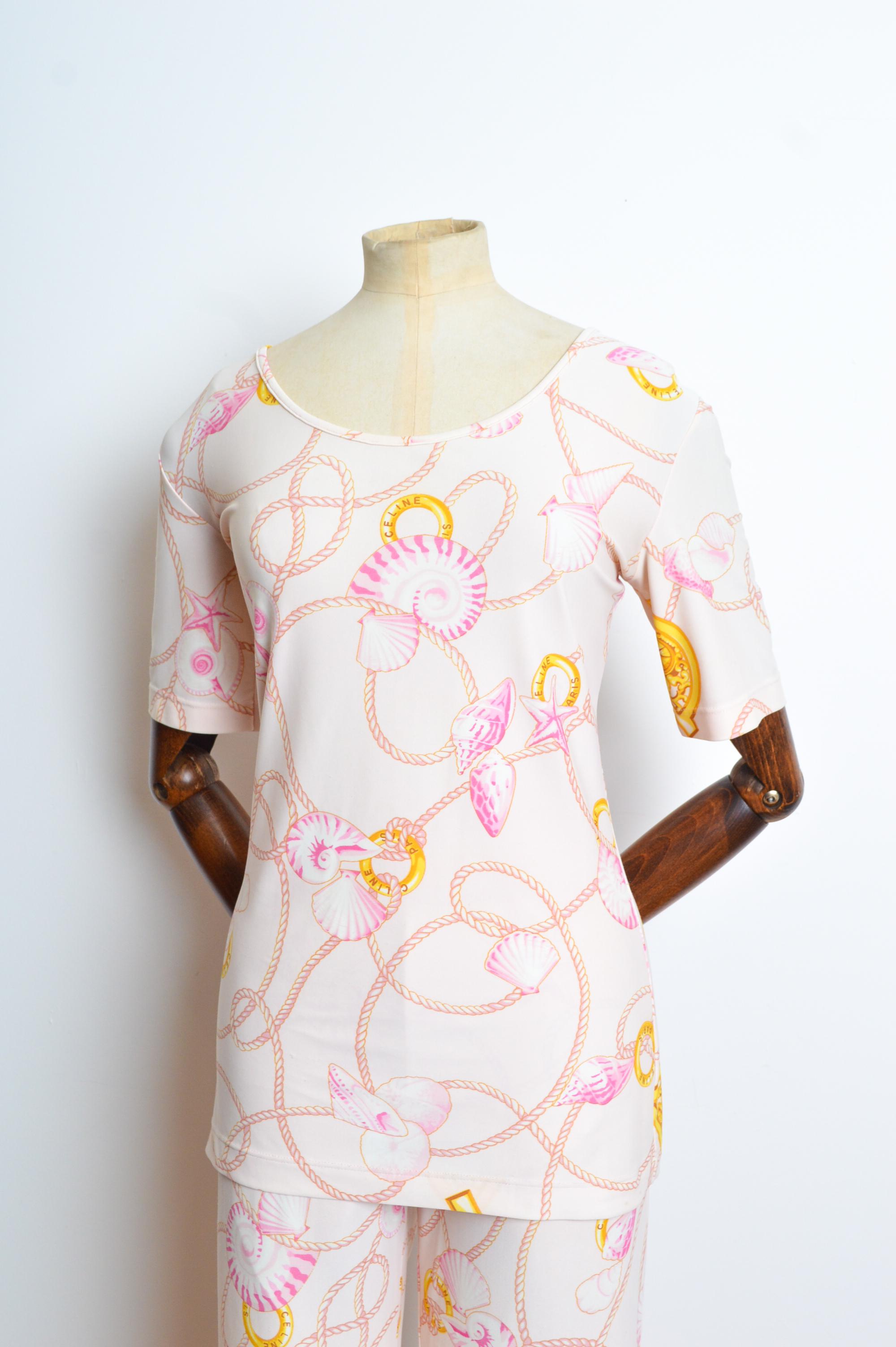 Beige 1990s CÉLINE Baroque Sea Shell Print Pastel Pink & Gold T-SHIRT & Leggings set For Sale