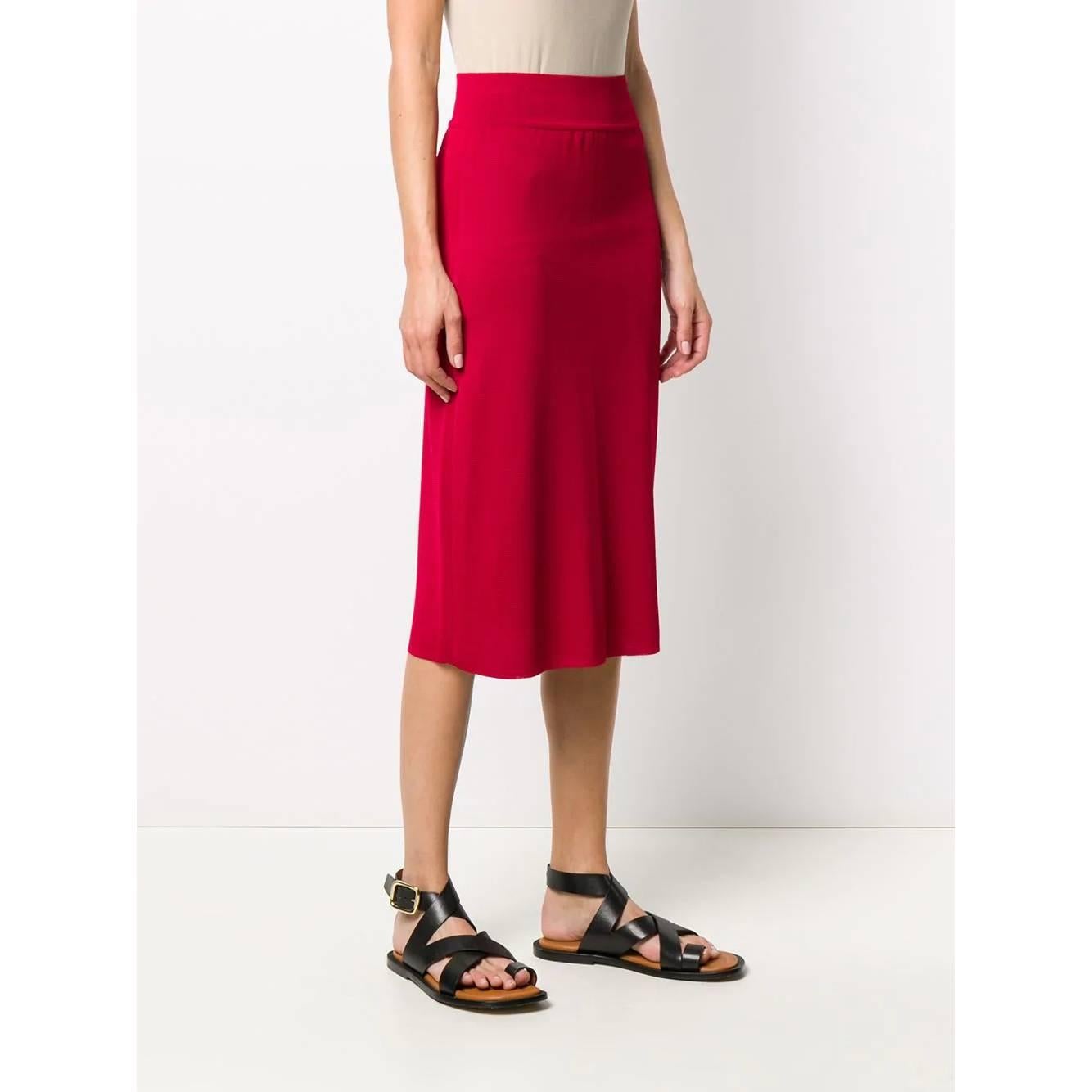 A.N.G.E.L.O. Vintage - ITALY
Céline red knitted viscose skirt. Flared design and elasticated waist.

Years: 90s

Made in Italy

Size: 44 IT

Flat measurements

Length: 73 cm
Waist: 28 cm
Hips: 45 cm
