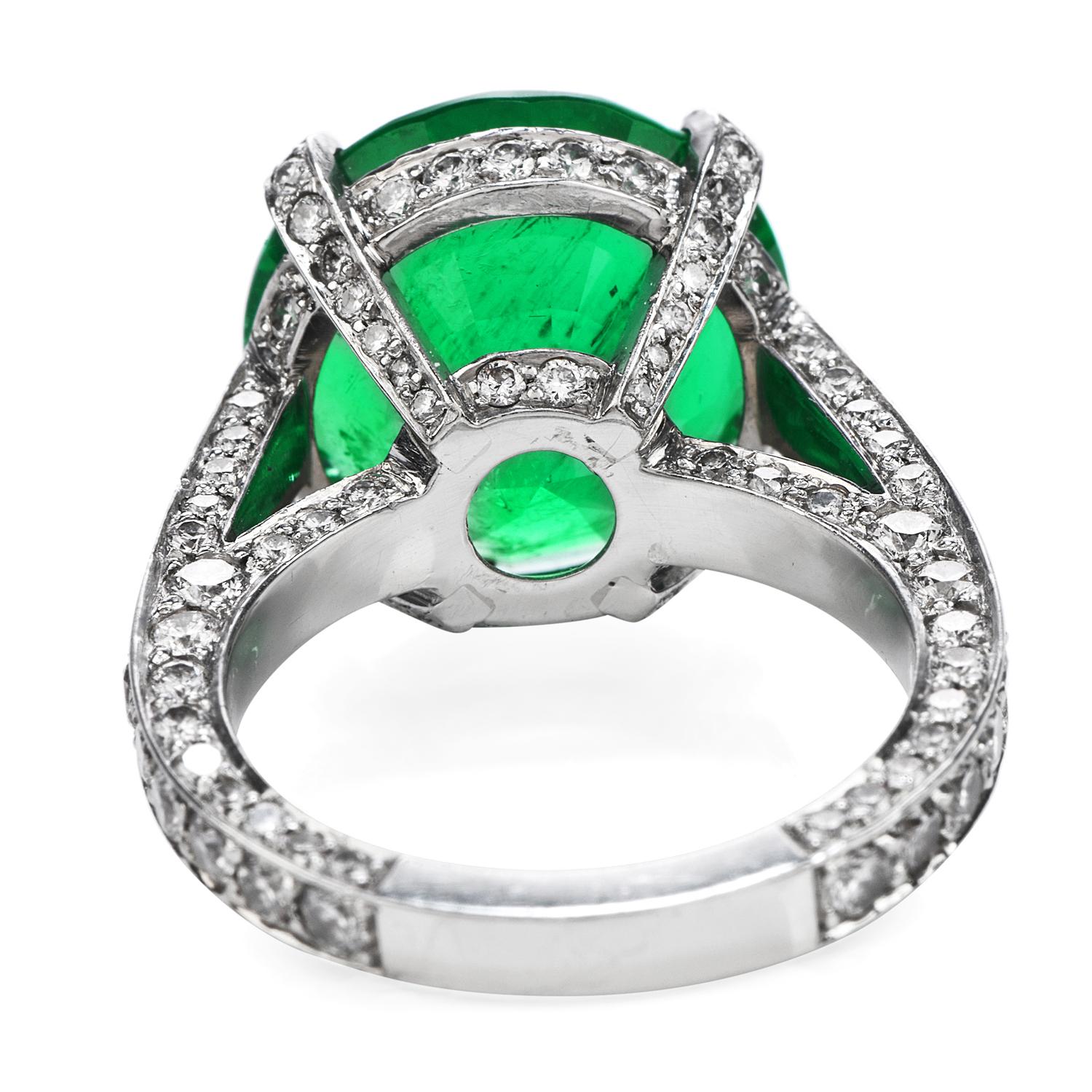 1990s Certified 8.13 Carat Colombian Emerald Diamond Platinum Cocktail Ring In Excellent Condition In Miami, FL