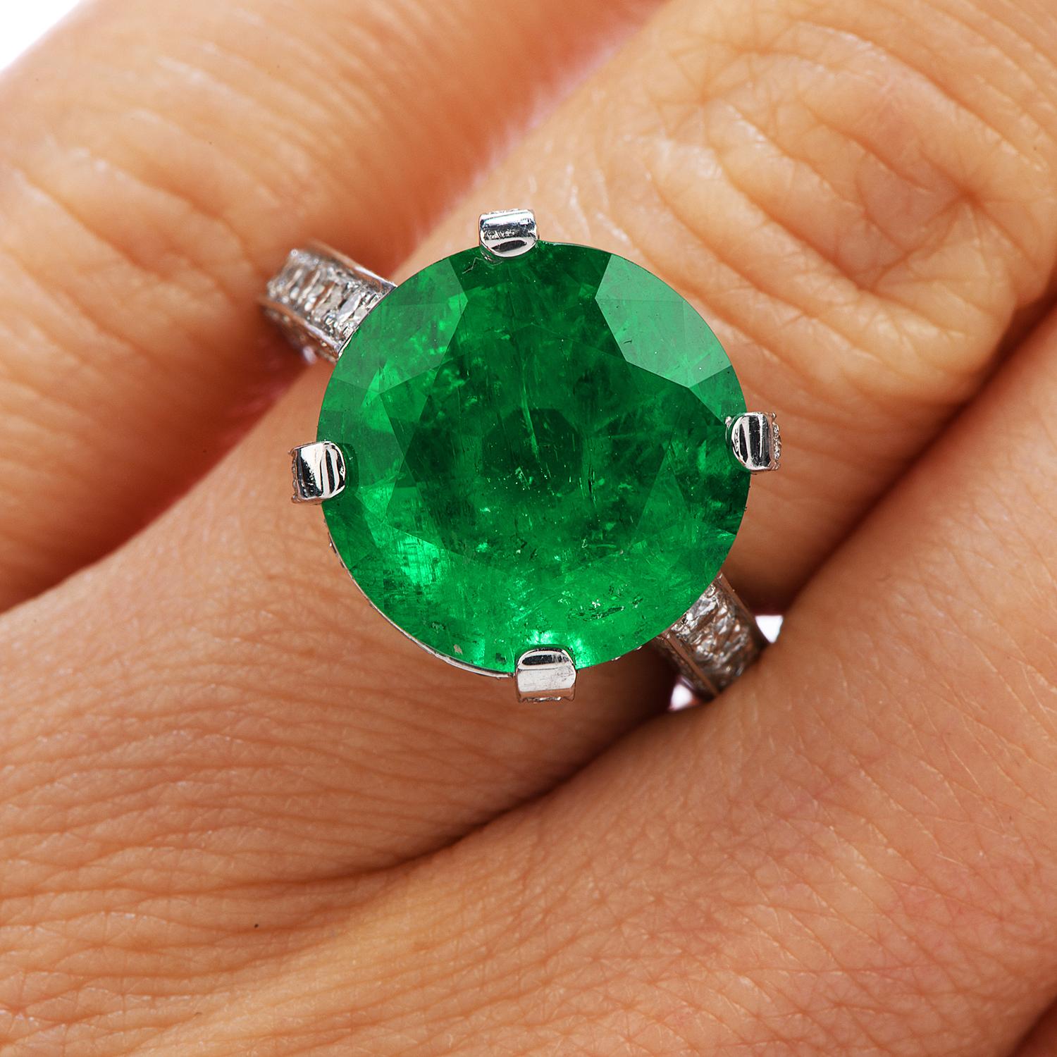 1990s Certified 8.13 Carat Colombian Emerald Diamond Platinum Cocktail Ring 1