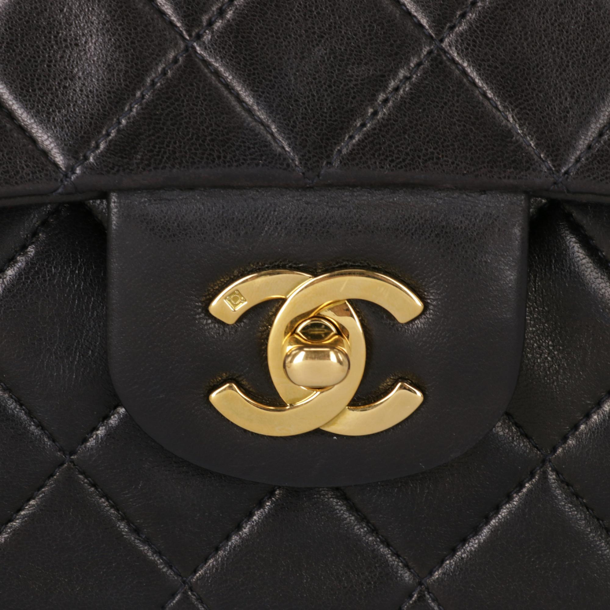 1990s Chanel 2.55 Black Leather Bag 25 cm With Chain 5