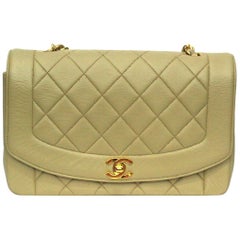 1990er Chanel Beige Leder Diana Tasche