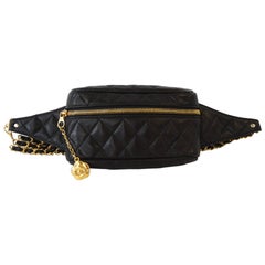 1990s Chanel Black Lambskin Chain Belt Fanny Pack