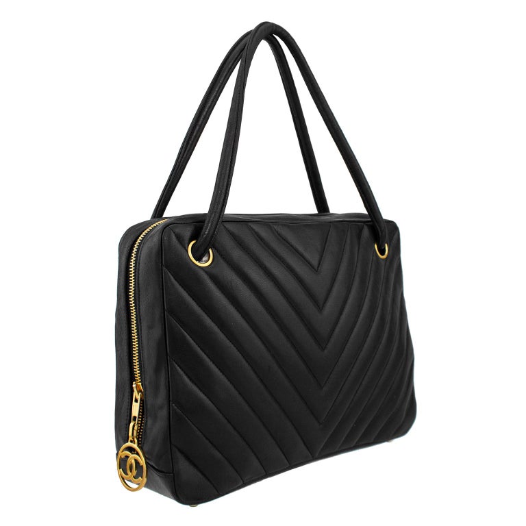 1990s Chanel Black Lambskin Leather Chevron Large Camera Bag For Sale at  1stDibs