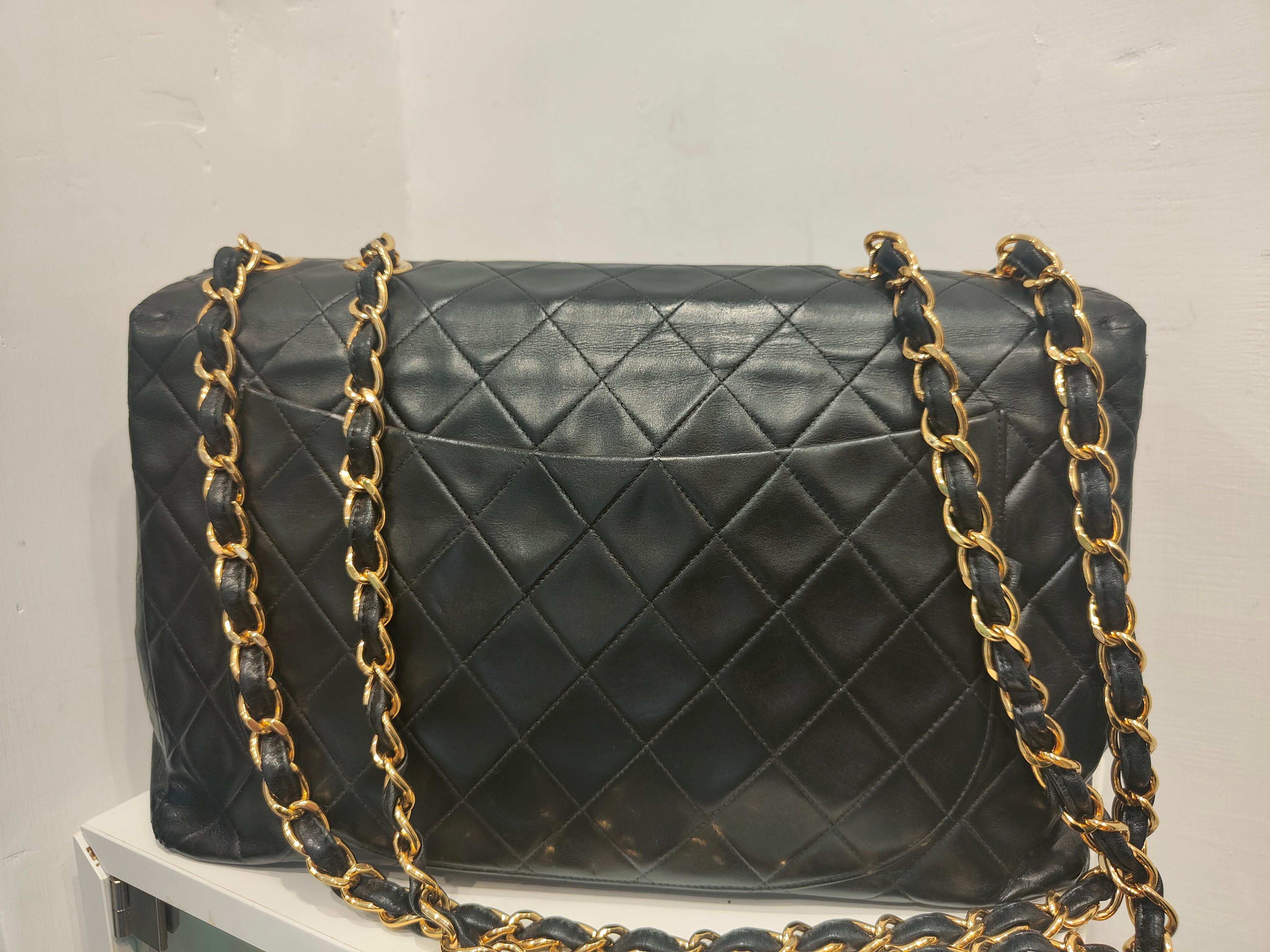 1990s Chanel black leather Maxi Jumbo 3