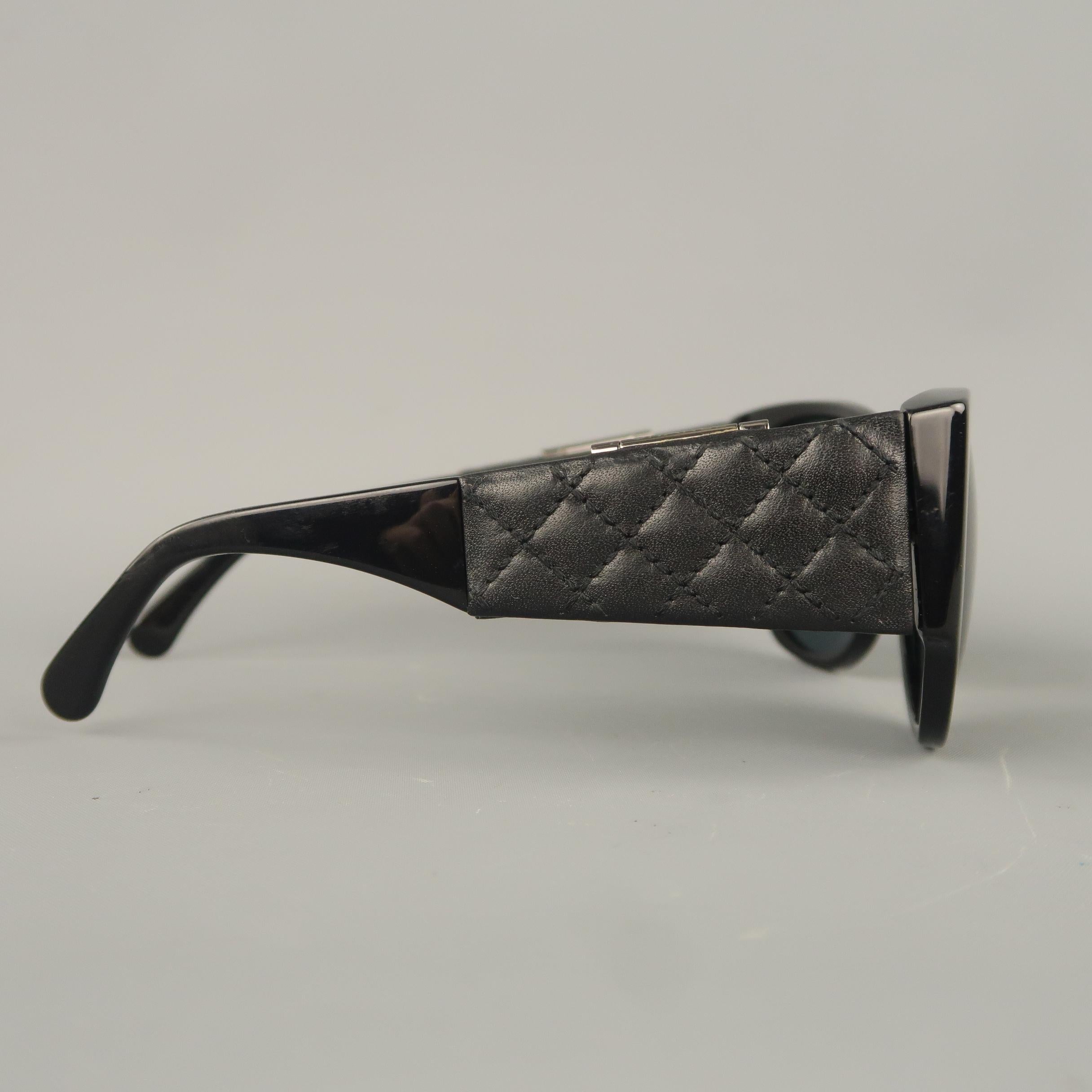  1990's CHANEL Black Quilted Leather Flip Up Mirror Arm 5202 Sunglasses 2