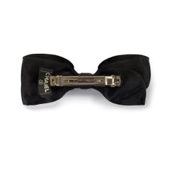 Schwarze Seidenhaarschleife von Chanel aus den 1990er Jahren mit Schachtel