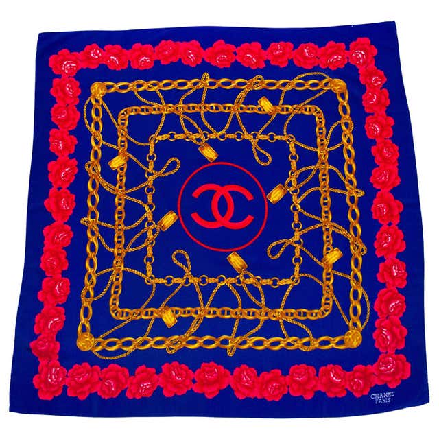 CHANEL ICONIC CHAIN MOTIF SCARF NAVY at 1stDibs | chanel chain scarf