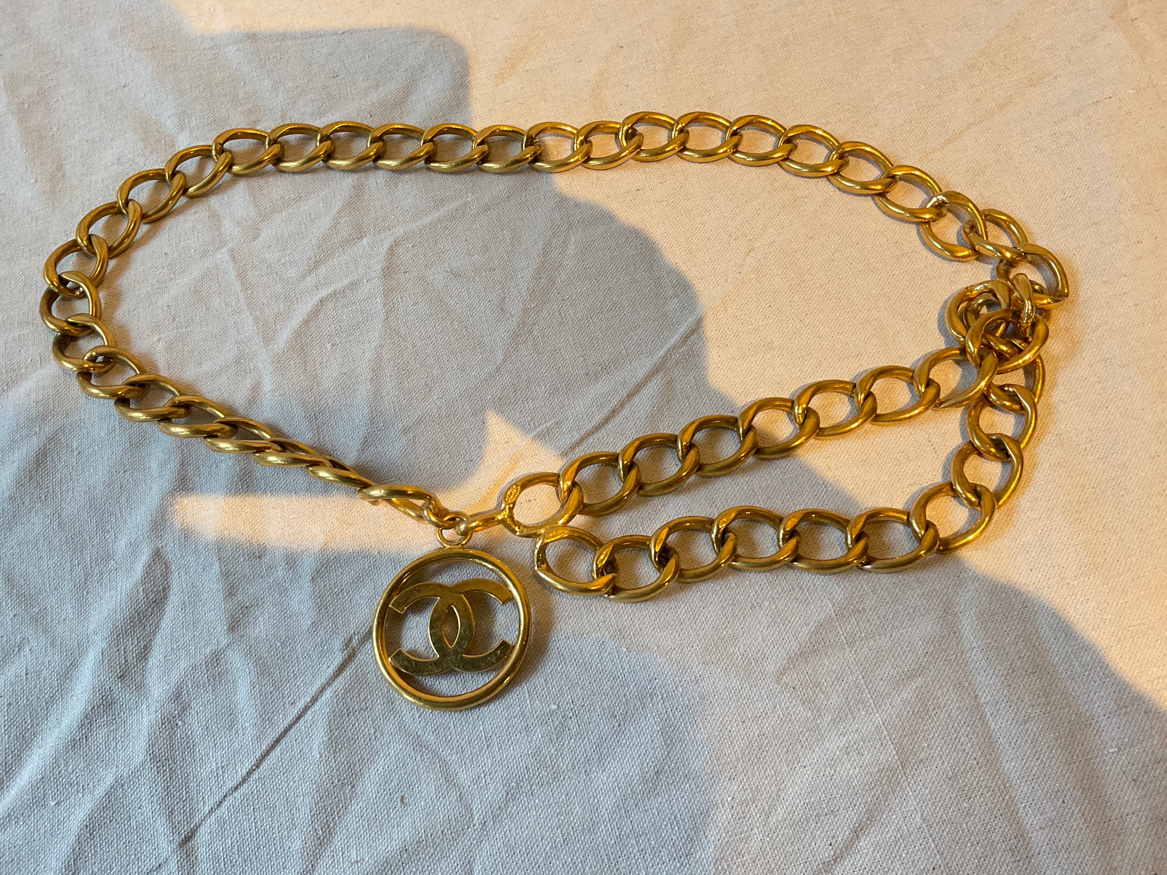 1990s Chanel gold metal chain link belt.