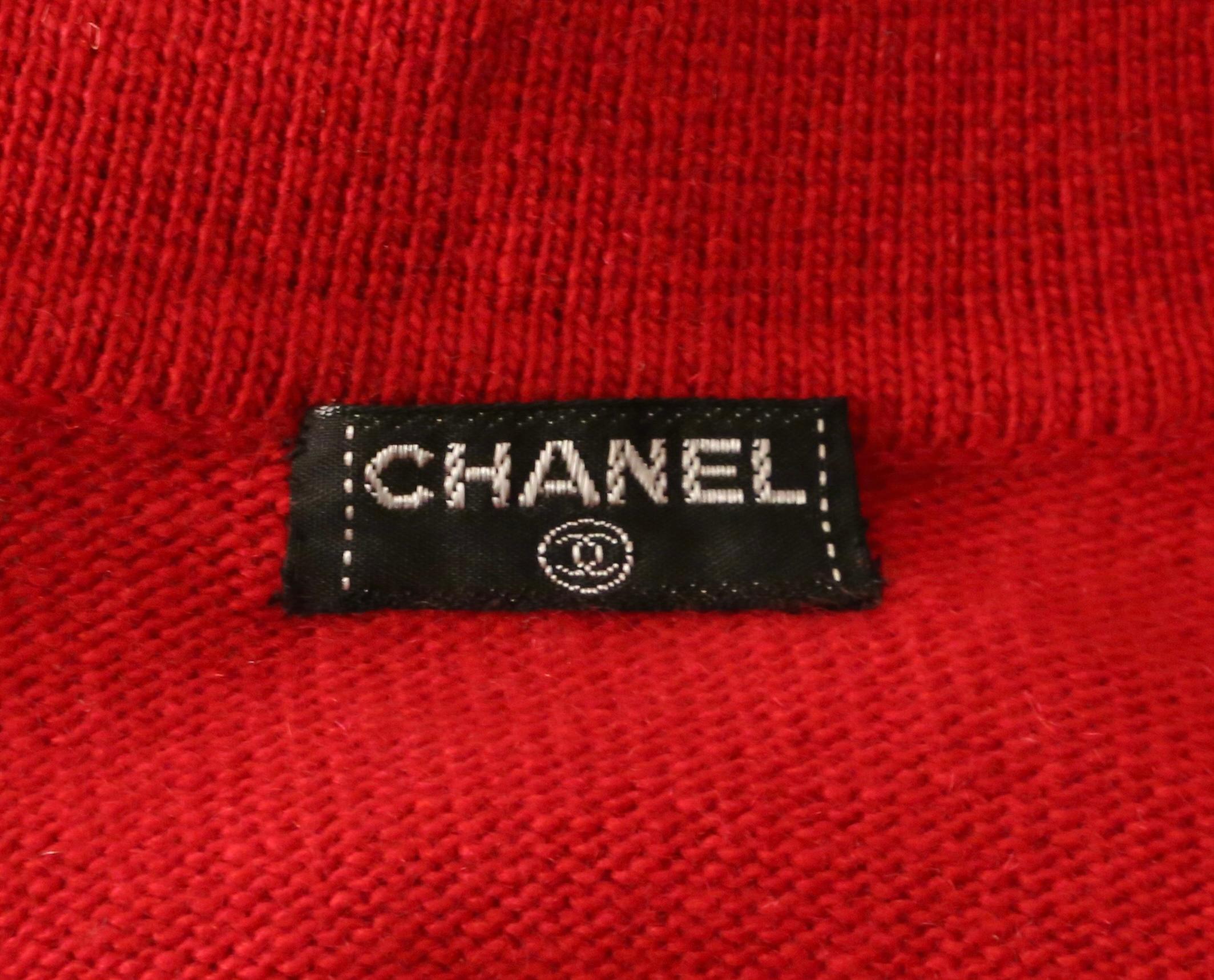 1990's CHANEL classic red and navy blue cashmere cardigan sweater For Sale 7