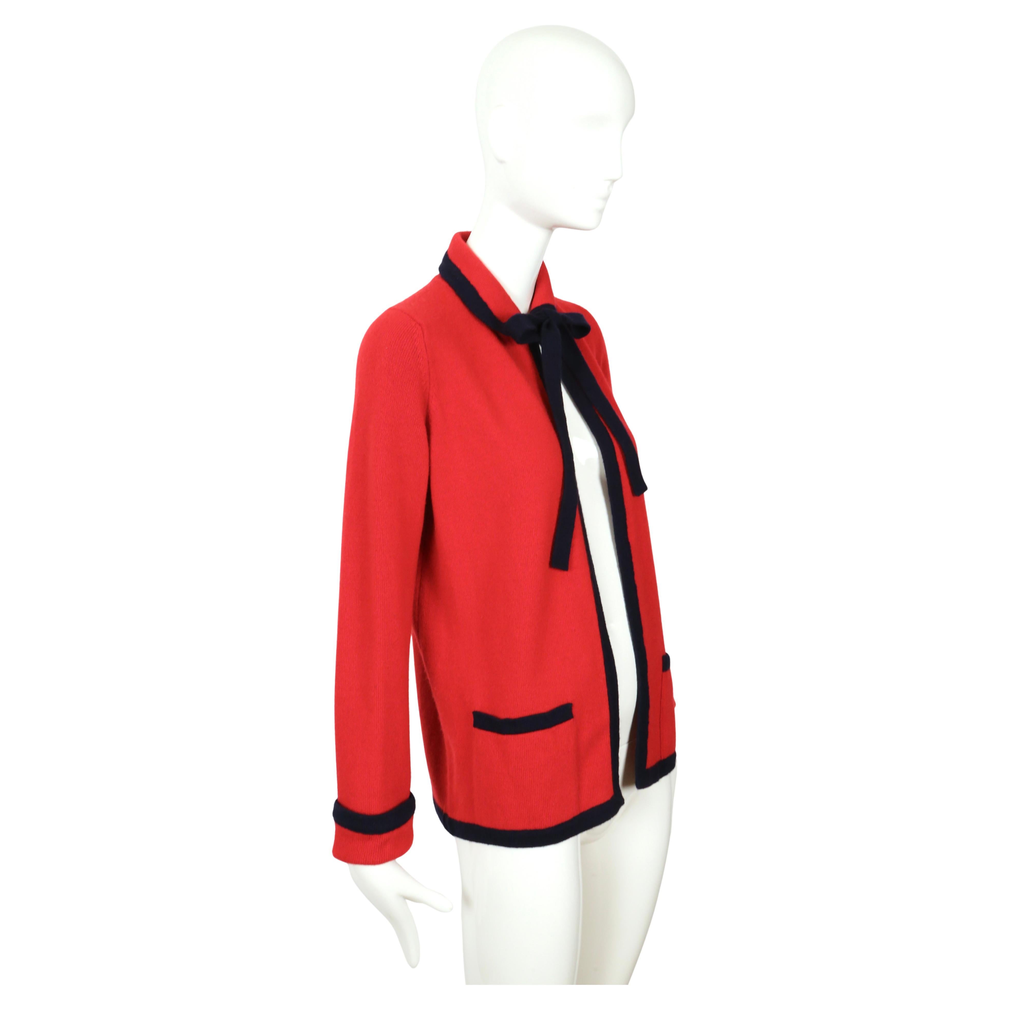 1990's CHANEL classic red and navy blue cashmere cardigan sweater In Good Condition For Sale In San Fransisco, CA