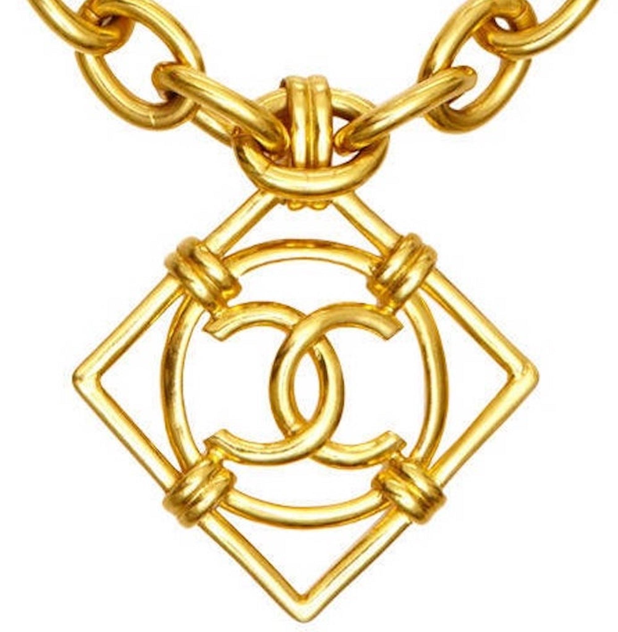 1990s Chanel Double CC Pendant Necklace By Victoire De Castellane In Excellent Condition In London, GB