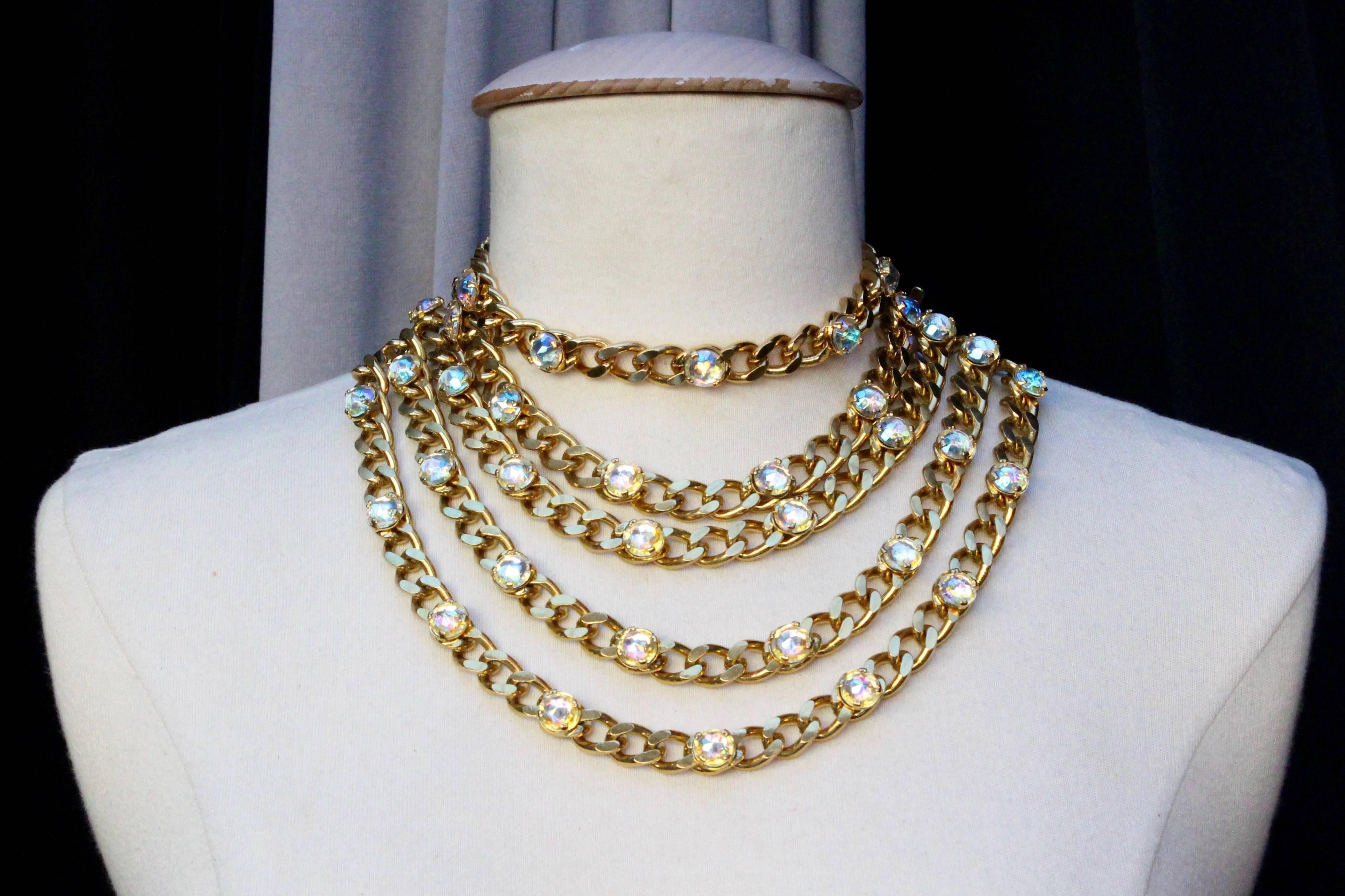1990s Chanel gilded metal curb chain and rhinestones belt / necklace In Excellent Condition In Paris, FR