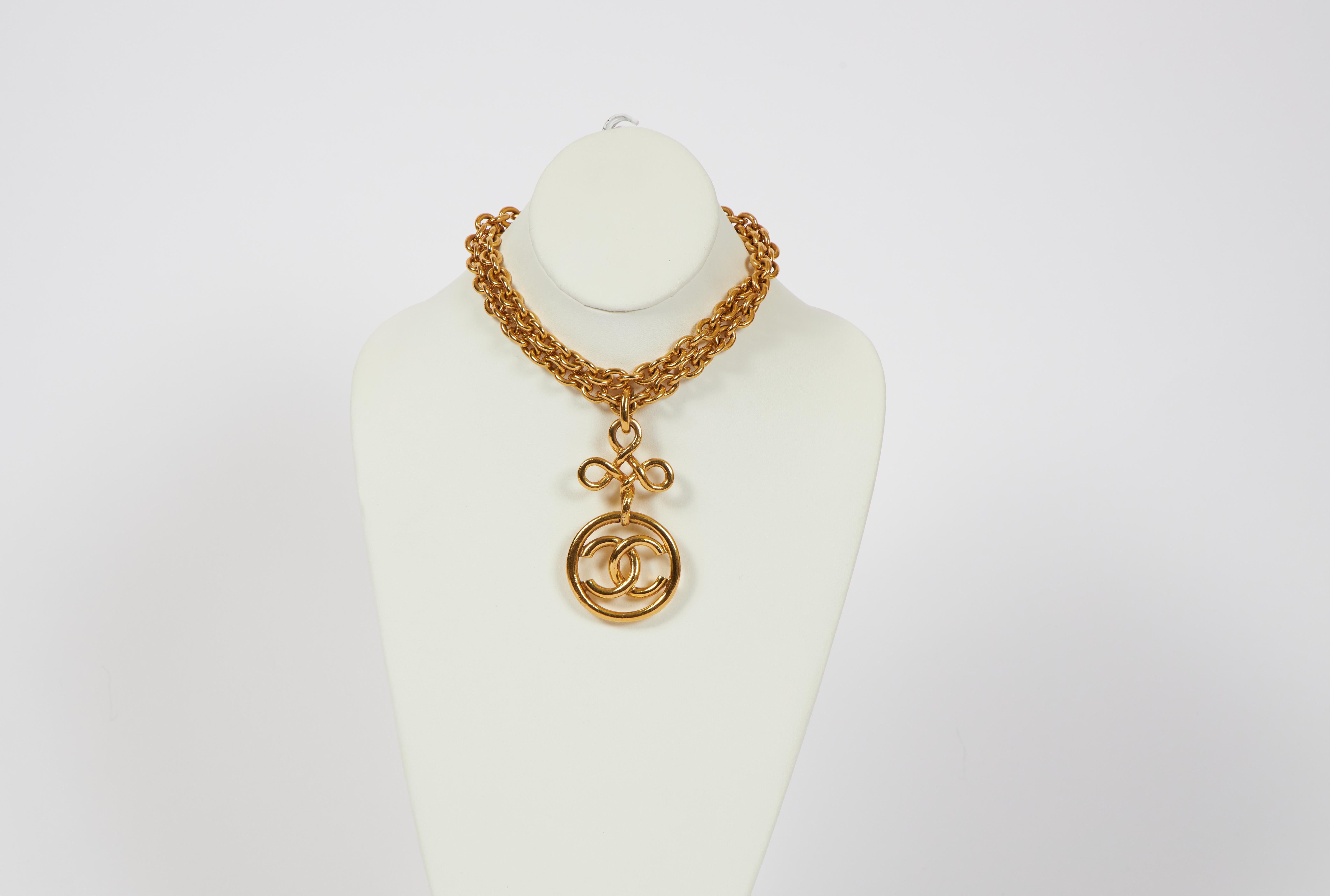 1990's Chanel Gold Chain Pendant Necklace In Good Condition In West Hollywood, CA